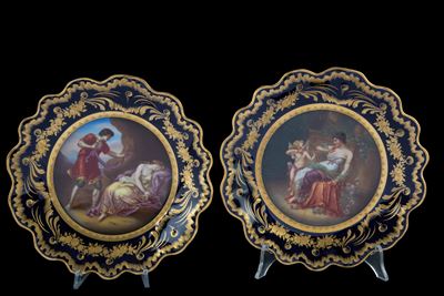 Coppia di piatti in porcellana, Vienna, Fine XIX secolo