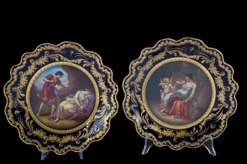 Coppia di piatti in porcellana, Vienna, Fine XIX secolo