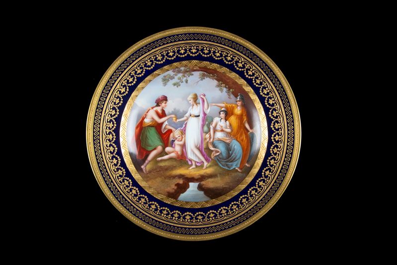 Piatto in porcellana, 'Il Giudizio di Paride', Vienna, fine XIX secolo