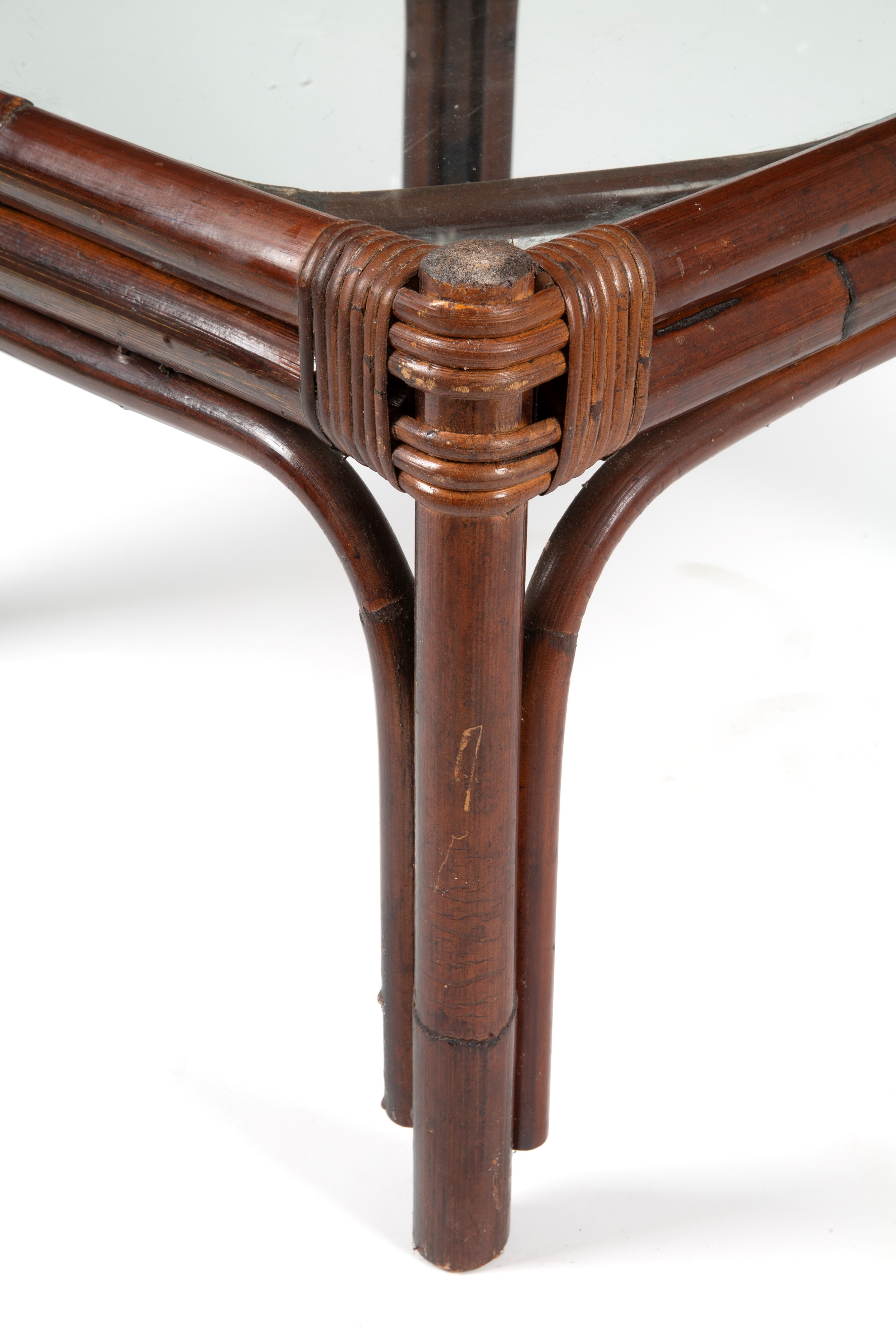 Tavolino in bambù e rattan con piano in vetro, Anni '60-'70