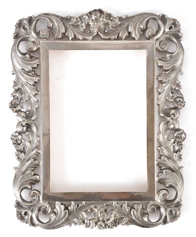 EUGENIO STANCAMPIANO, Cornice in argento 925 sbalzato e traforato