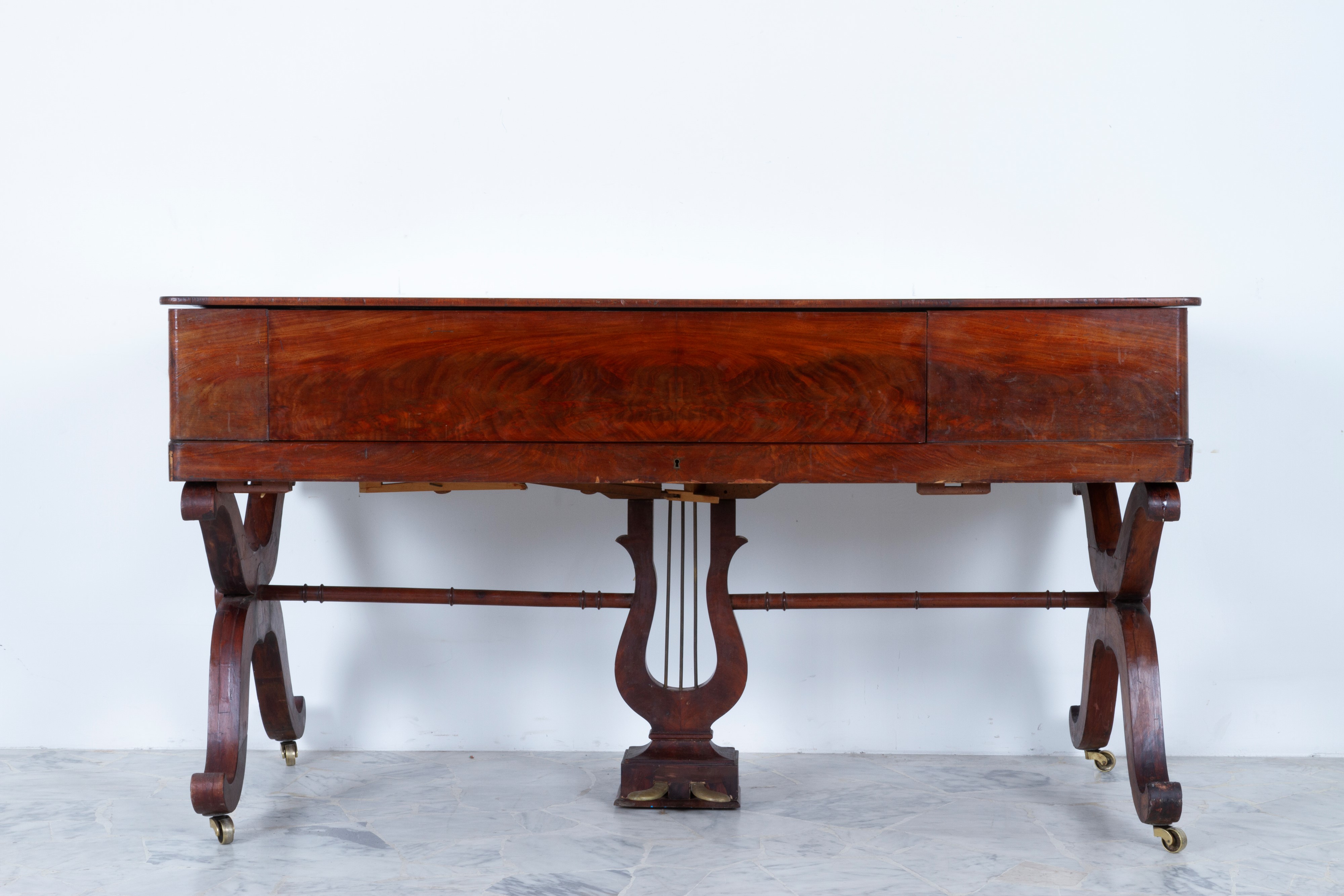 Ignace Pleyel & Compagnie, Fortepiano in piuma di mogano