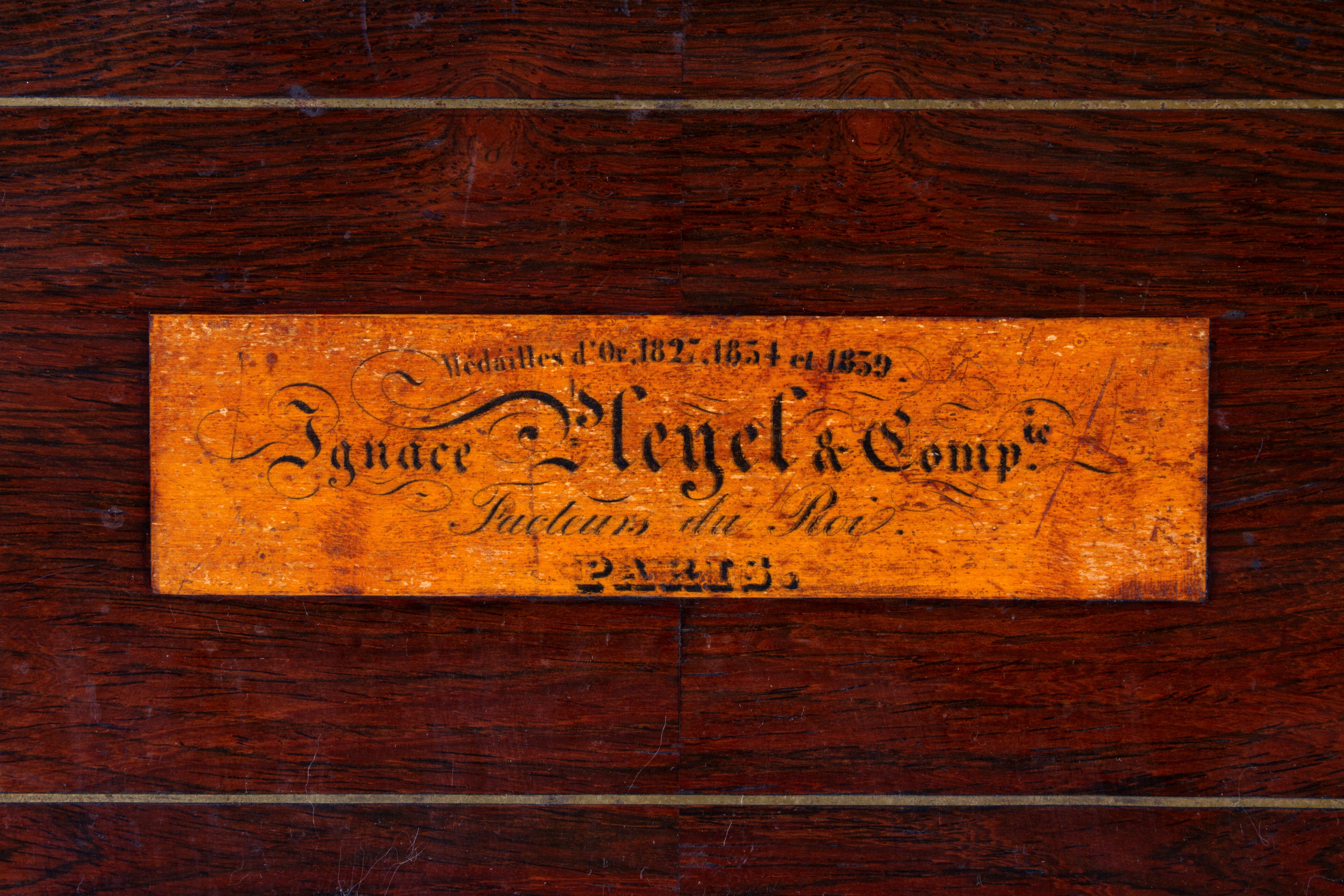 Ignace Pleyel & Compagnie, Fortepiano in piuma di mogano