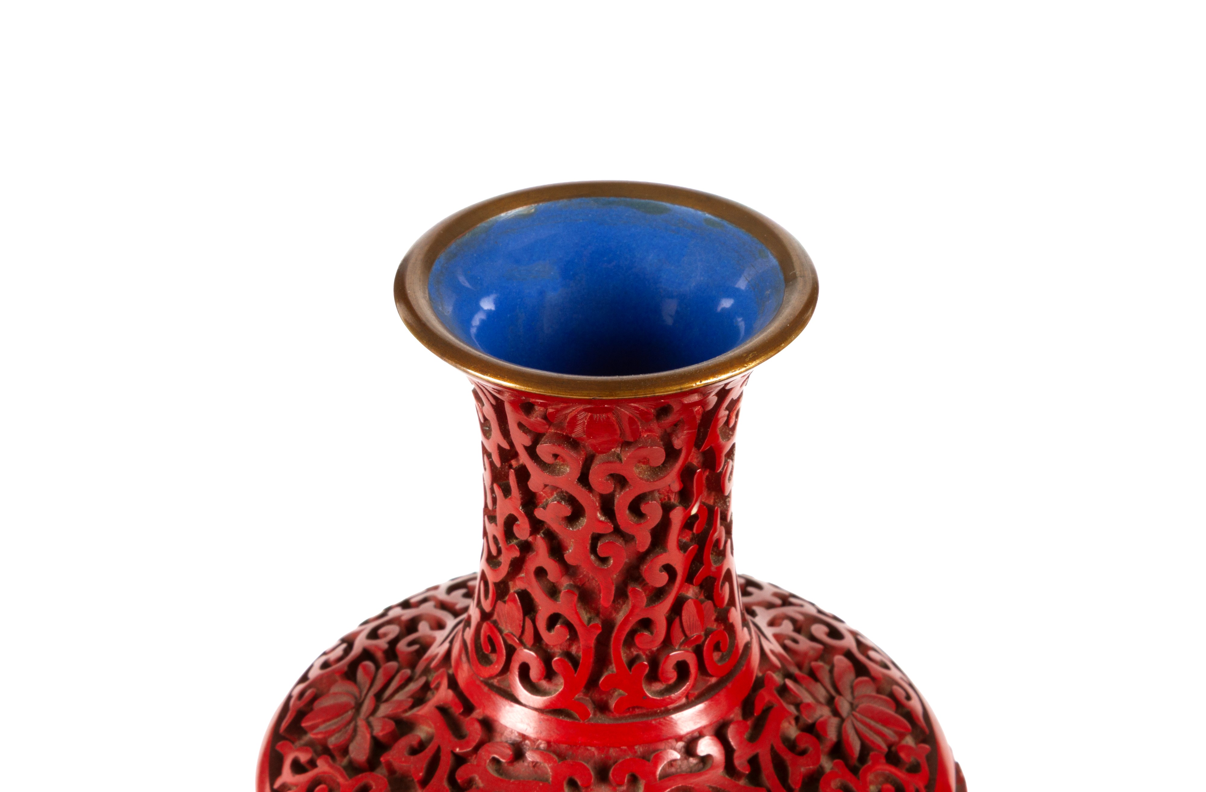 Due vasetti in lacca rossa