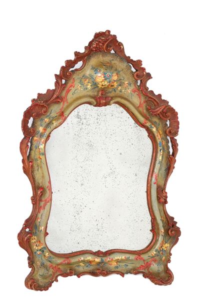 Specchiera laccata in legno intagliato, Venezia, Inizi XX secolo