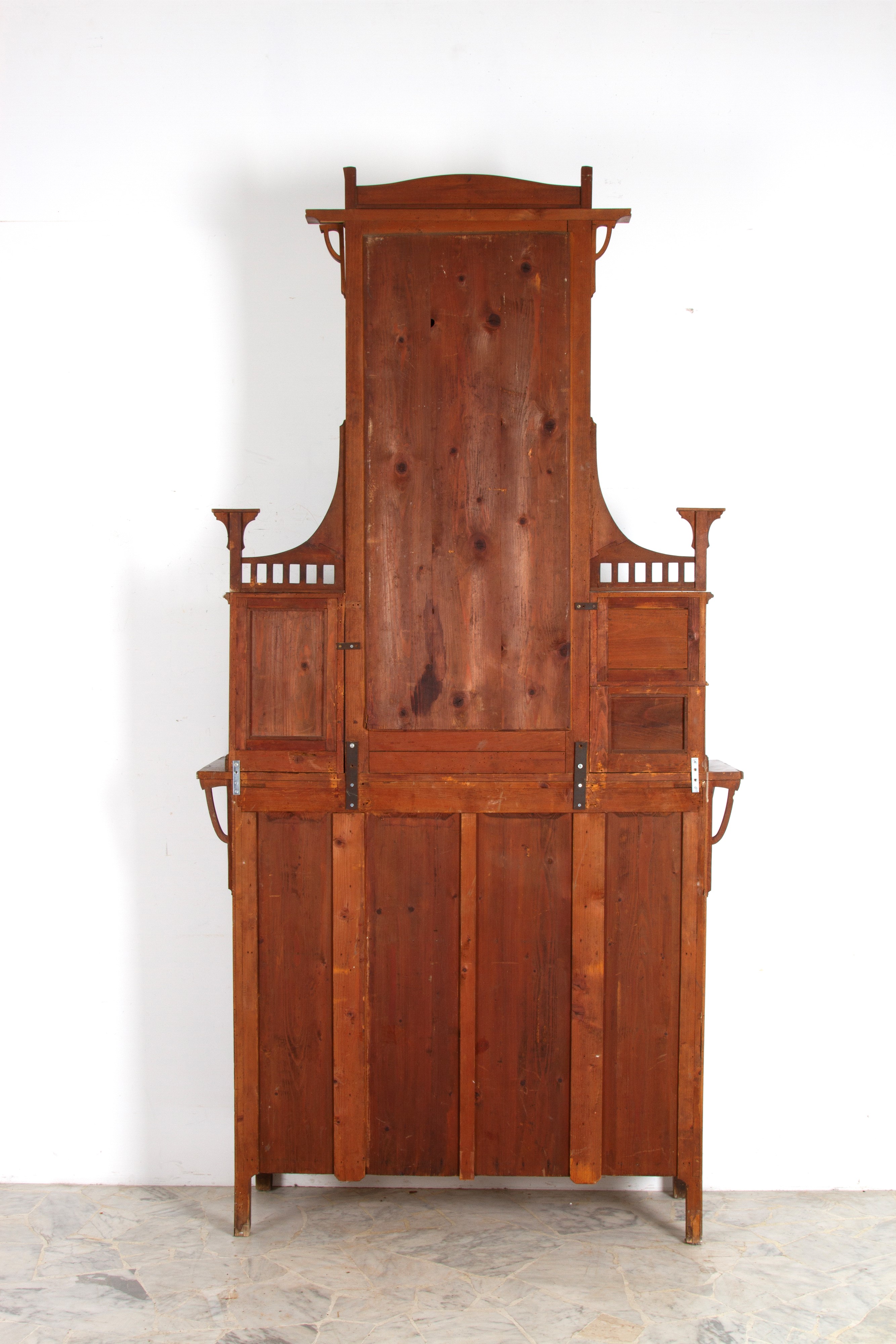 Credenza in legno, quattro sportelli e specchiera molata, Sicilia, Anni '40