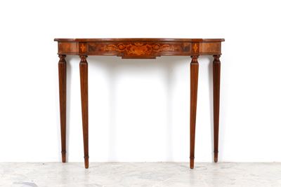 Consolle sagomata, legno lastronato con motivi floreali, XIX secolo