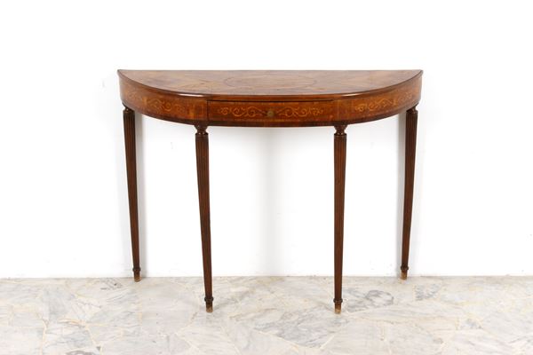 Consolle a mezza luna