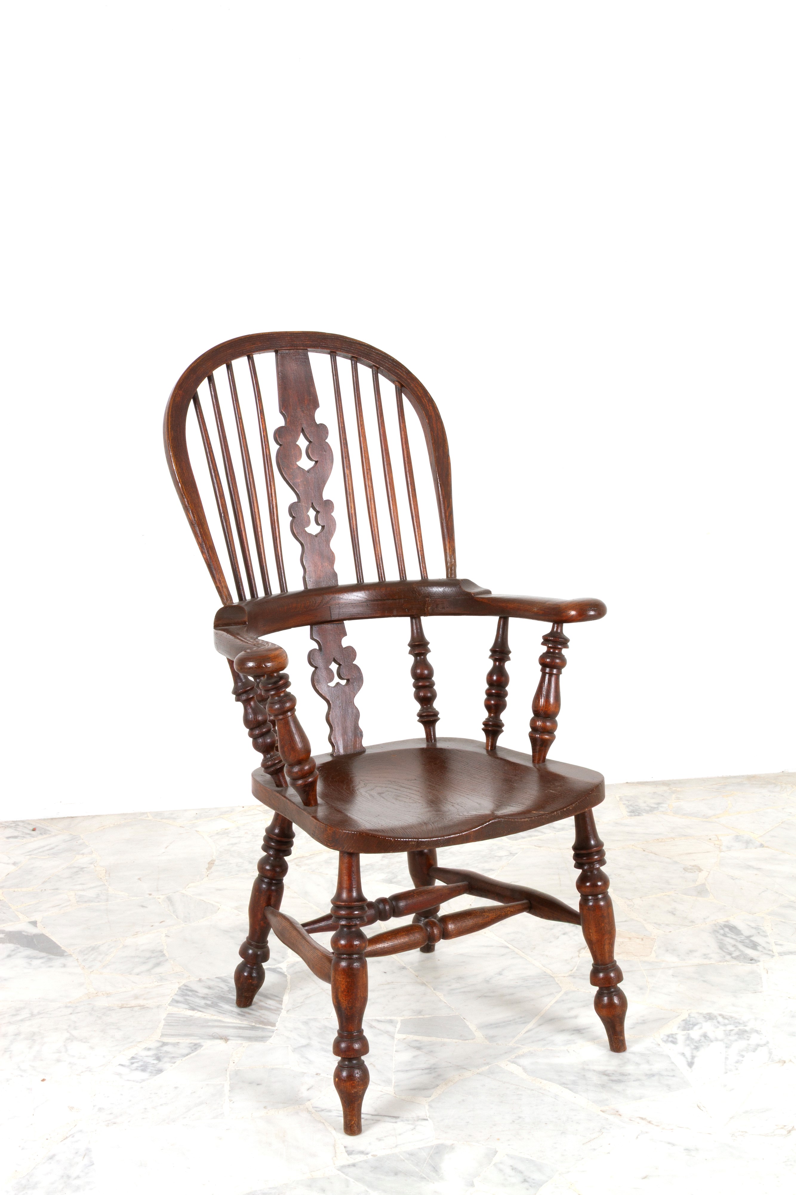 Coppia di poltrone Windsor, olmo, XIX secolo