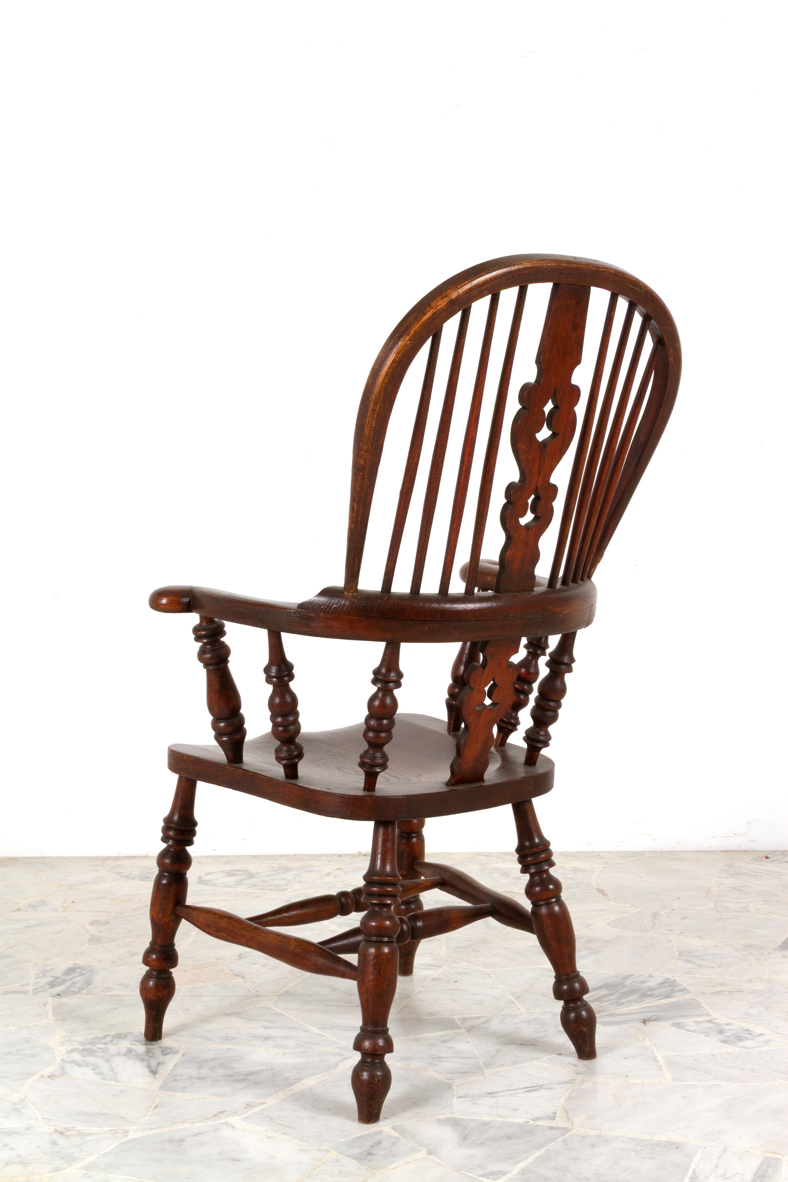 Coppia di poltrone Windsor, olmo, XIX secolo