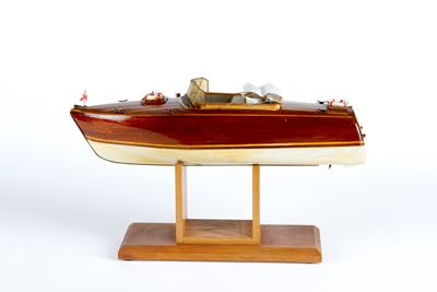Modellino di motoscafo in legno, anni '60-'70
