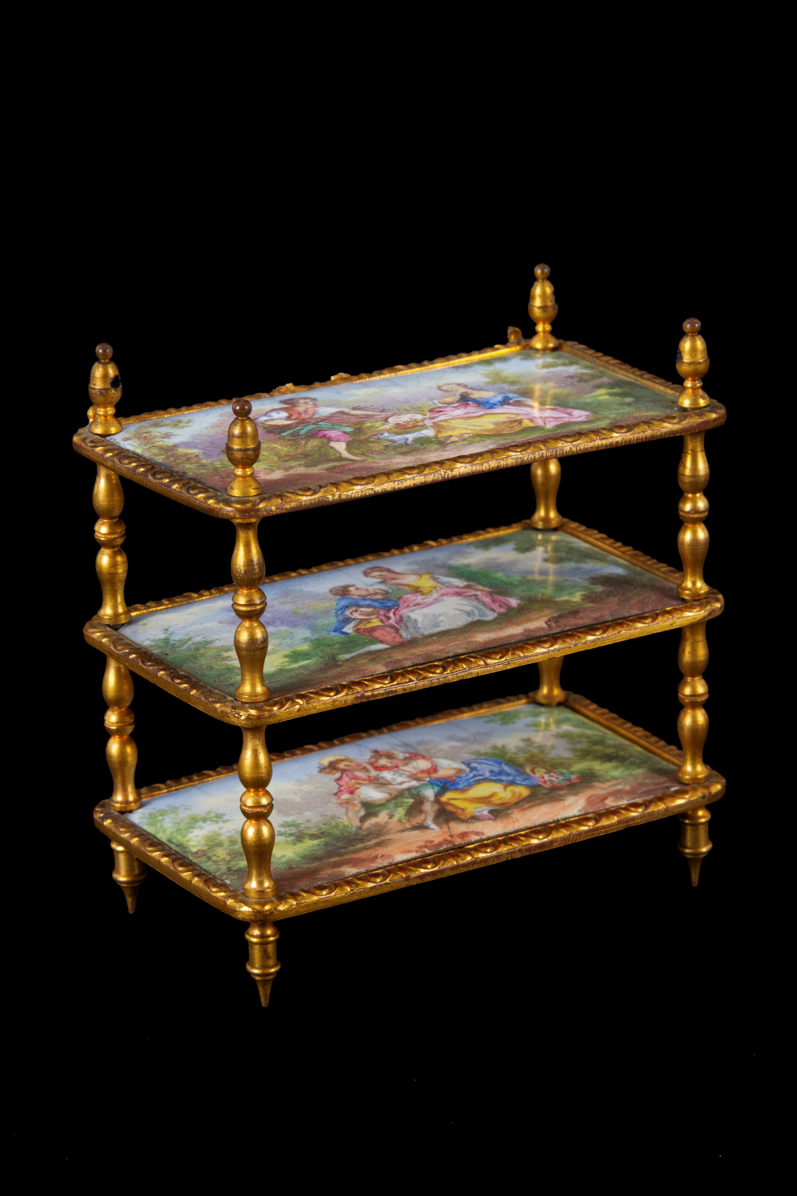 Modellino di etagere in ottone