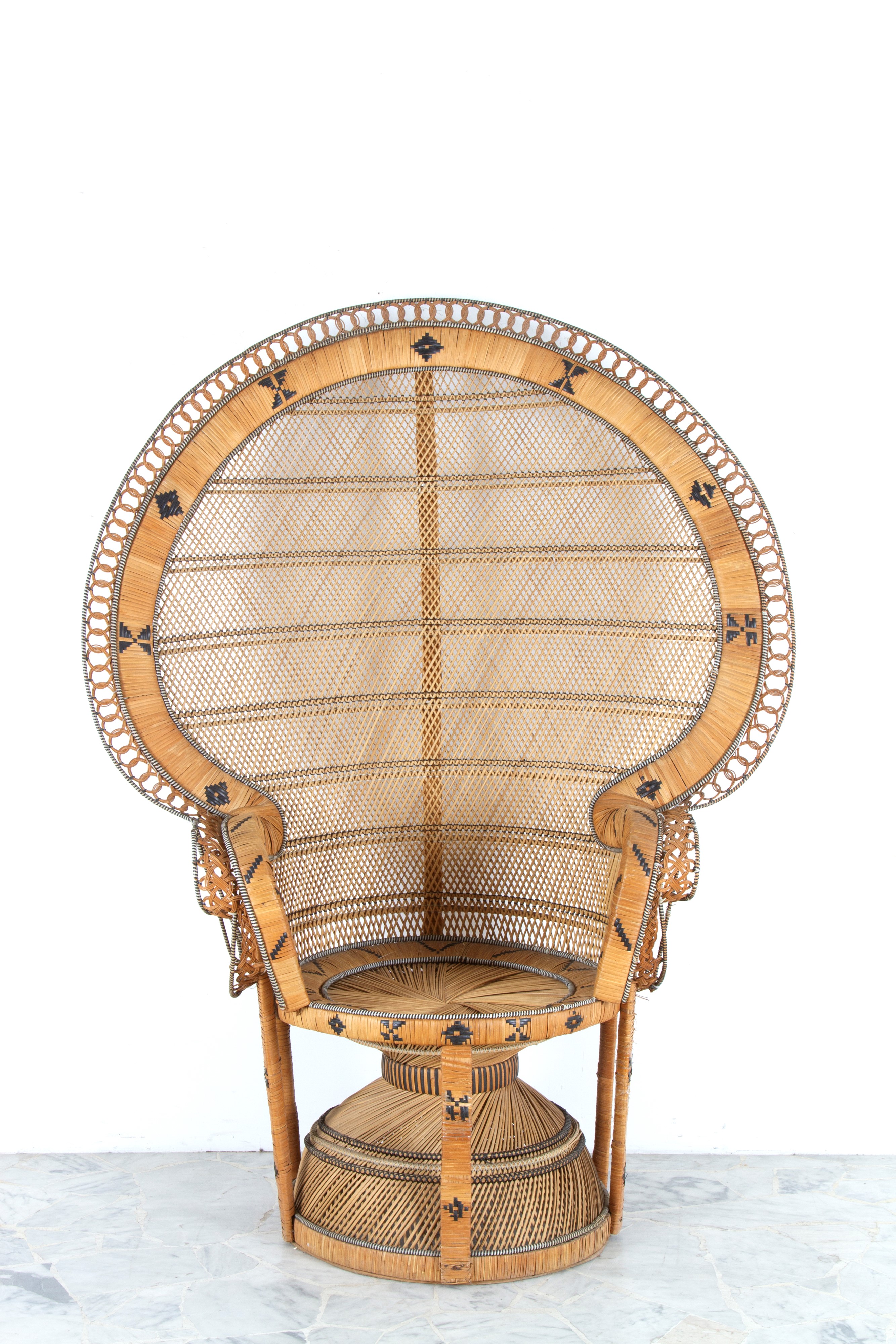 Poltrona in vimini e rattan stile Emmanuelle Pavone, anni '70