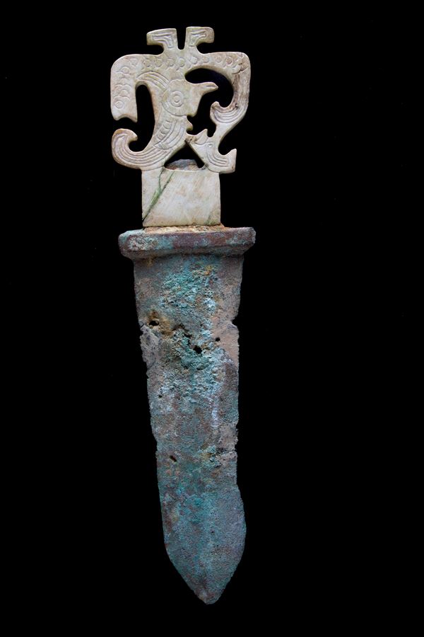 Dagger with jade handle