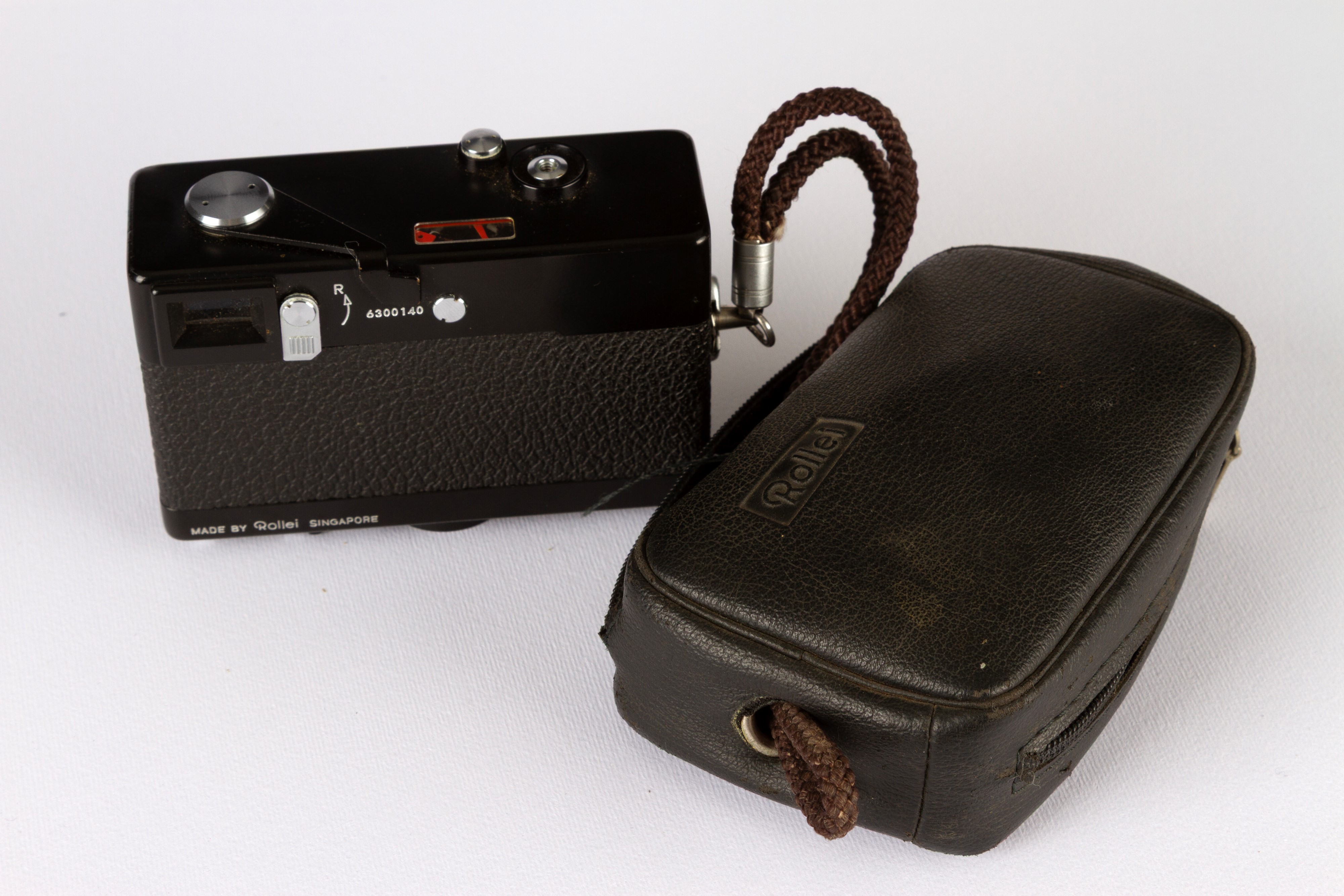 Rollei, Macchina fotografica 35 T nera con custodia originale