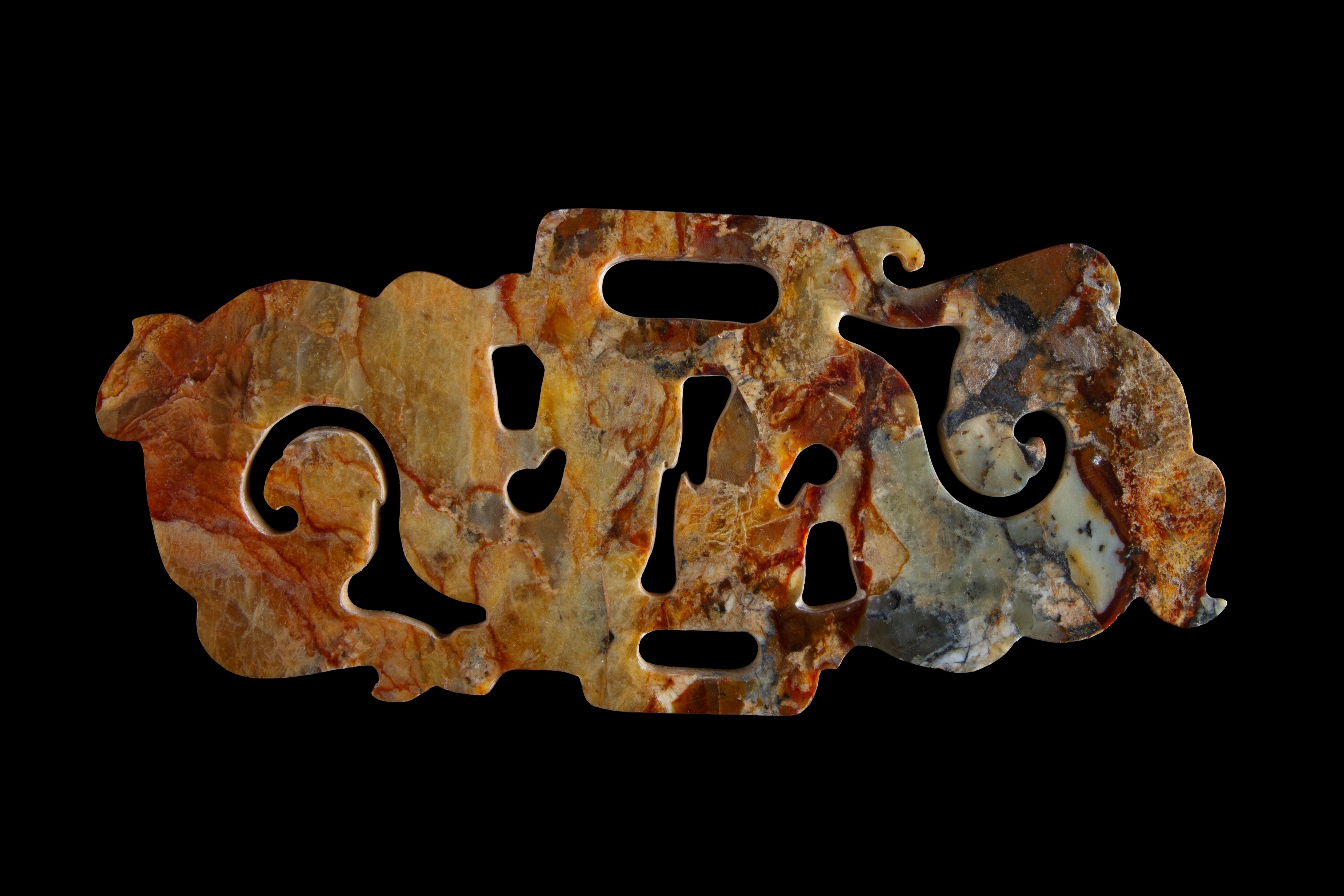 Pendente in giada con draghi e fenici