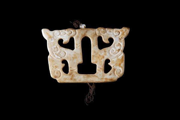 Pendente in giada traforata