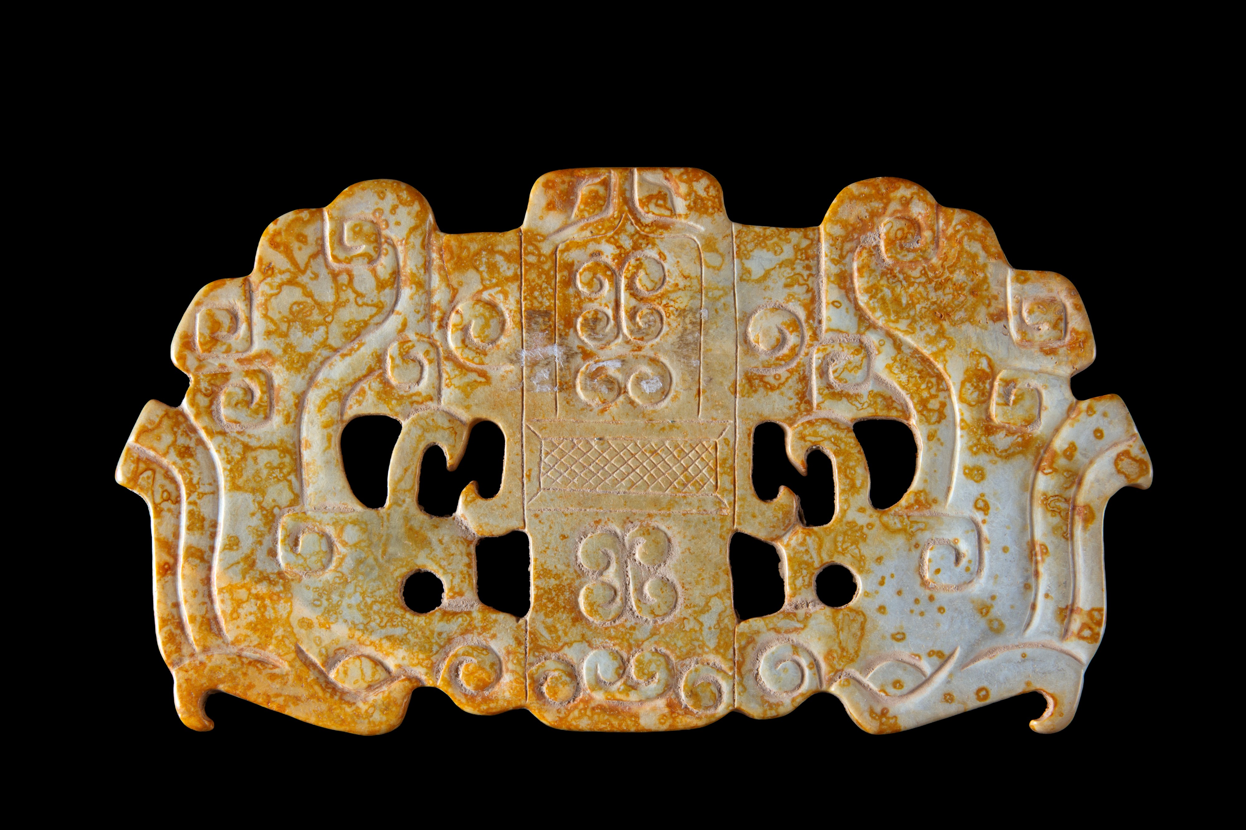 Pendente in giada traforata