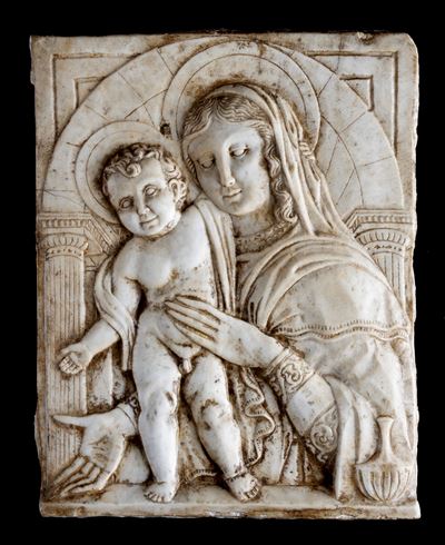 MADONNA CON BAMBINO, placca in marmo XX secolo