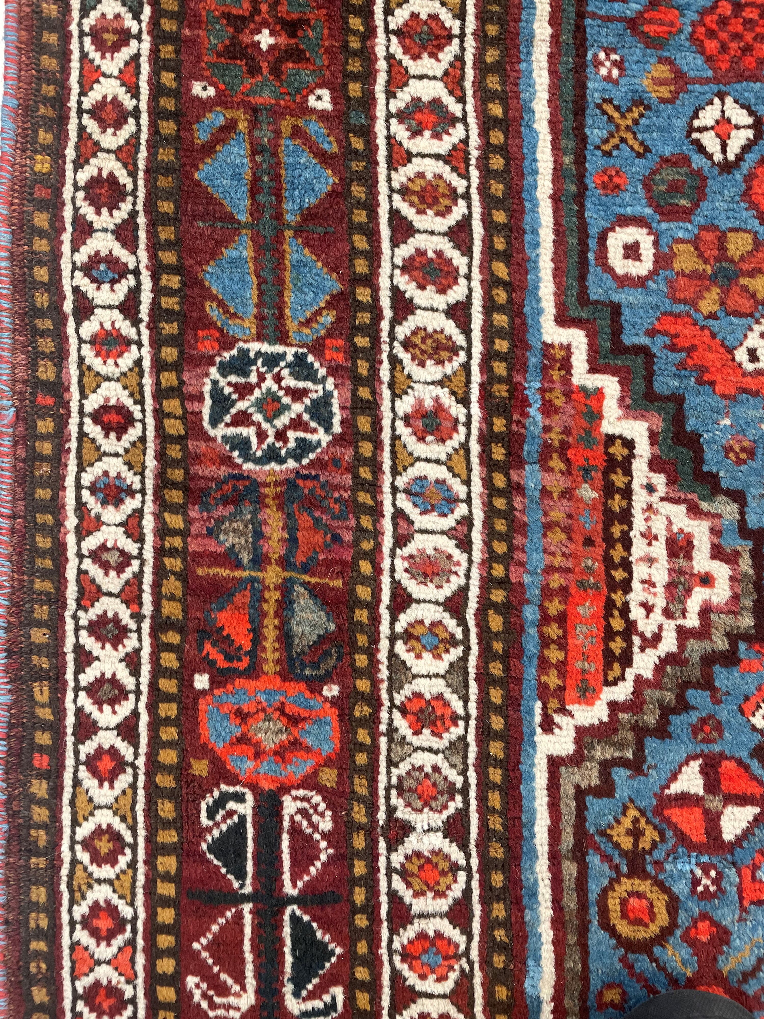 Tappeto Khamseh, Persia, circa 1900, dimensioni 273x173 cm