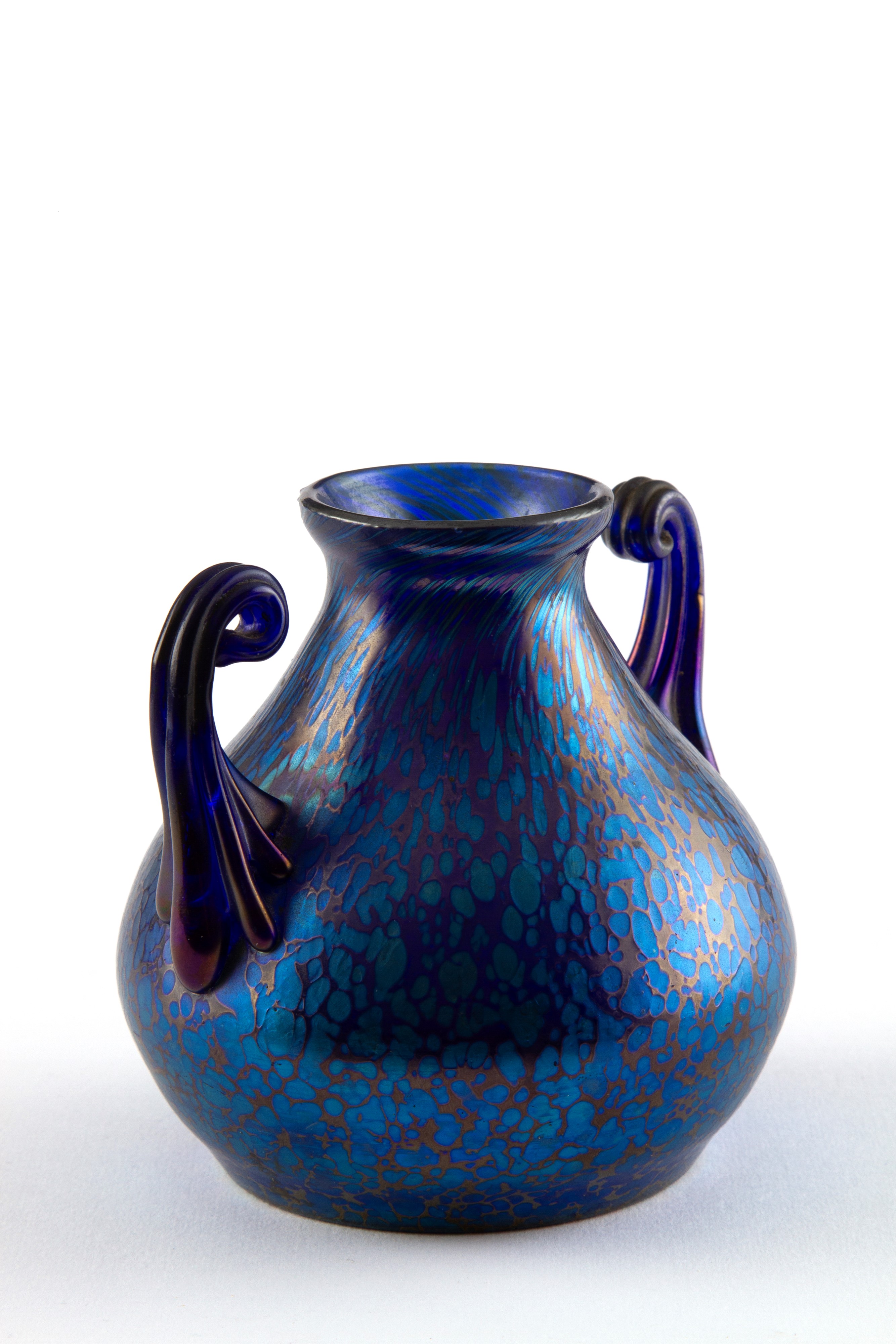 LOETZ, Vaso Papillon in vetro iridescente con manici
