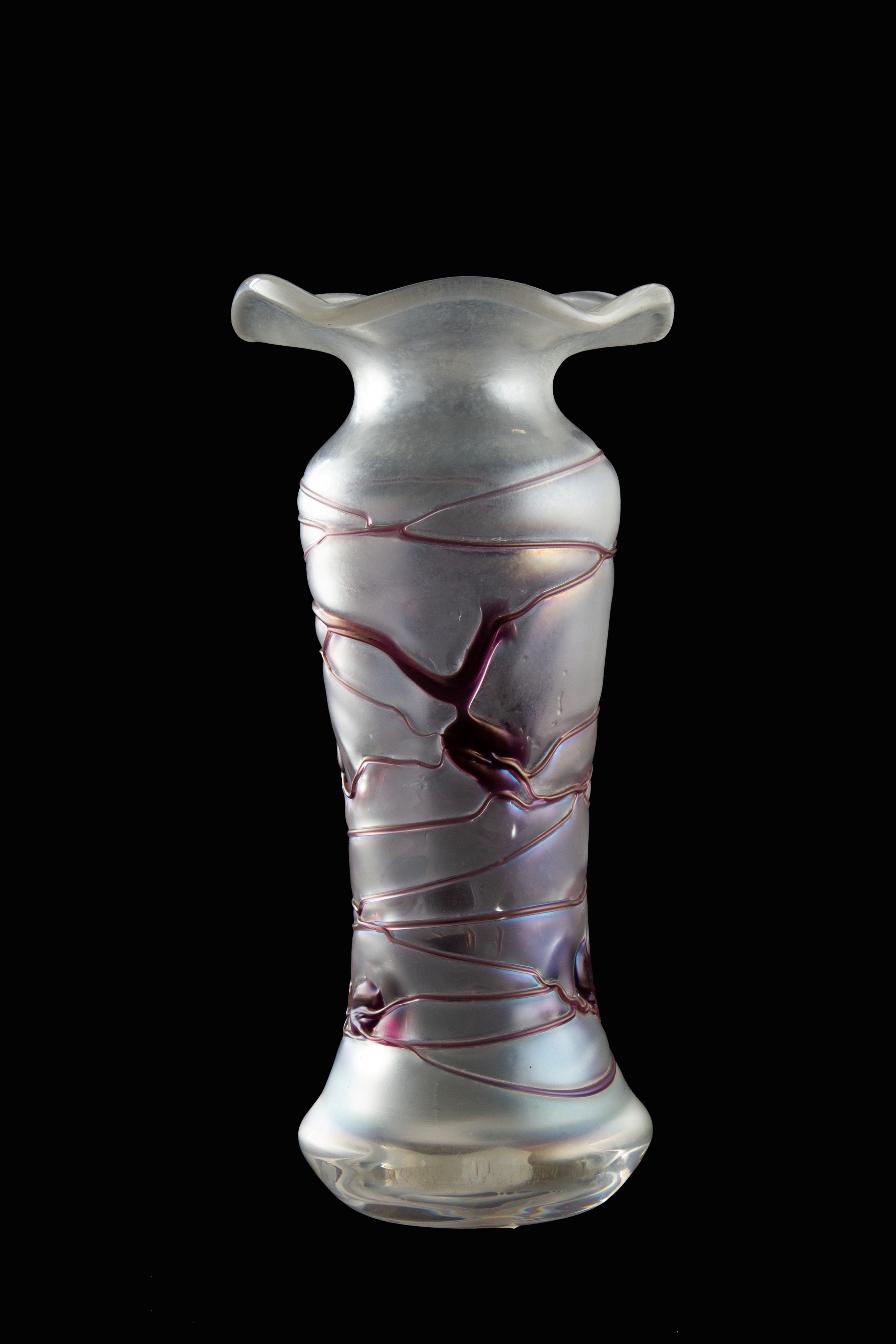 VON POSCHINGER, Vaso in vetro con decorazioni in pasta di vetro