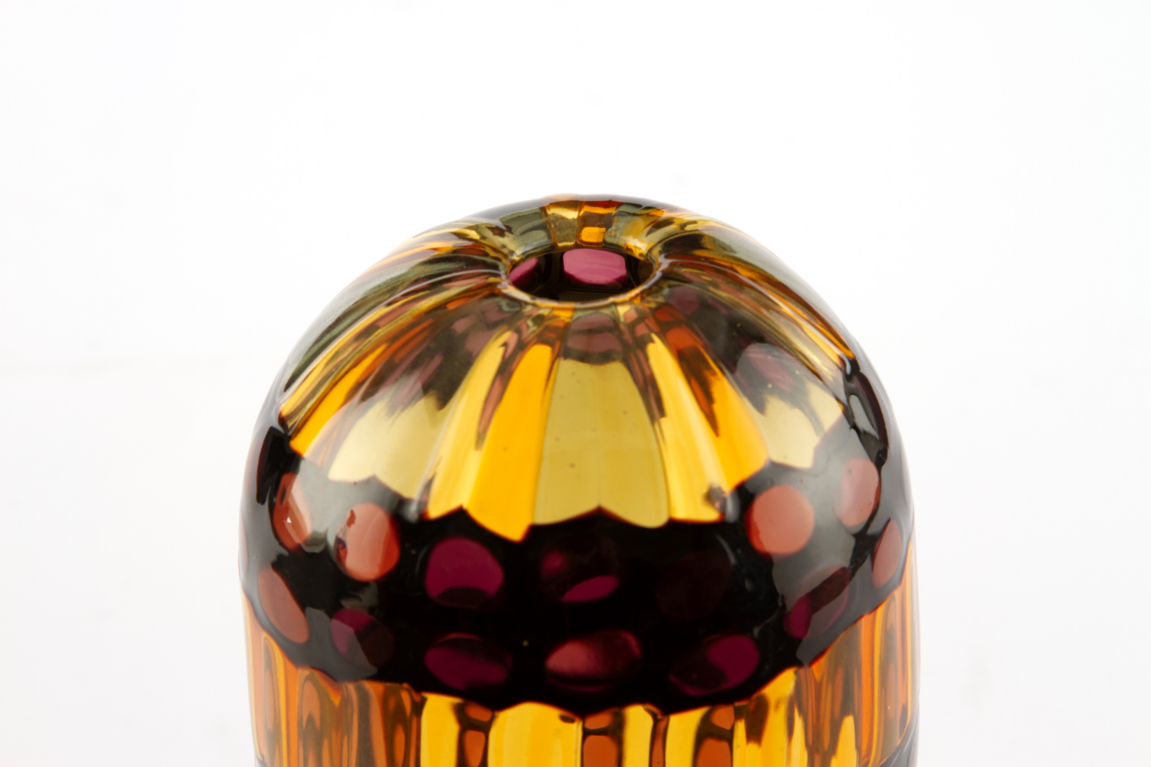Vittorio Ferro - Vaso in vetro soffiato giallo con decorazioni in vinaccia e nero