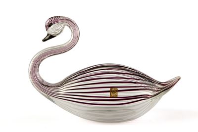 Cigno in vetro di Murano con striature bianche e vinaccia