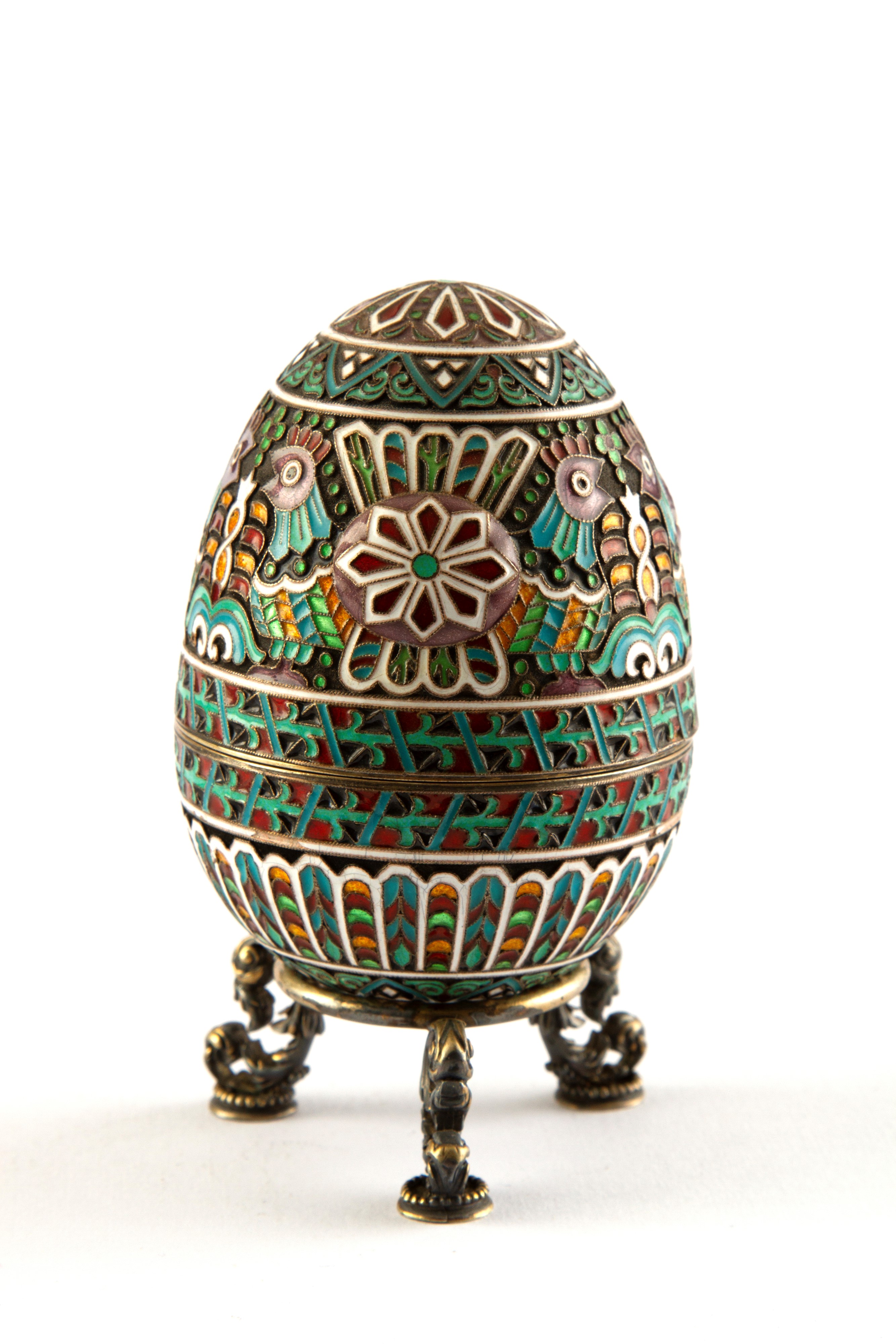 Uovo in argento con smalti