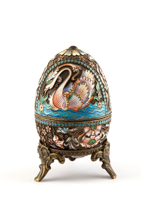 Silver egg with cabochon and enamel