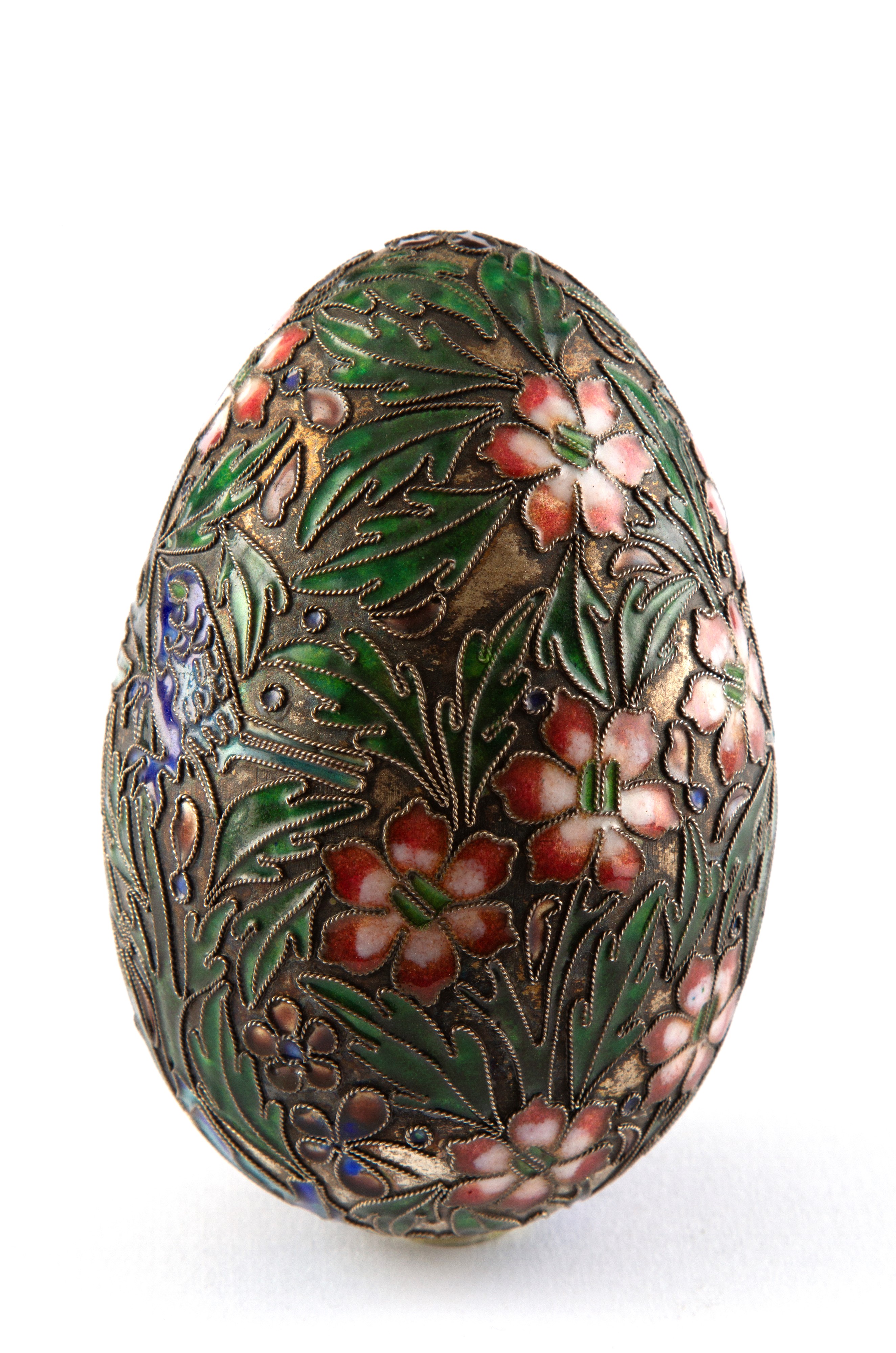 Uovo in argento con smalti