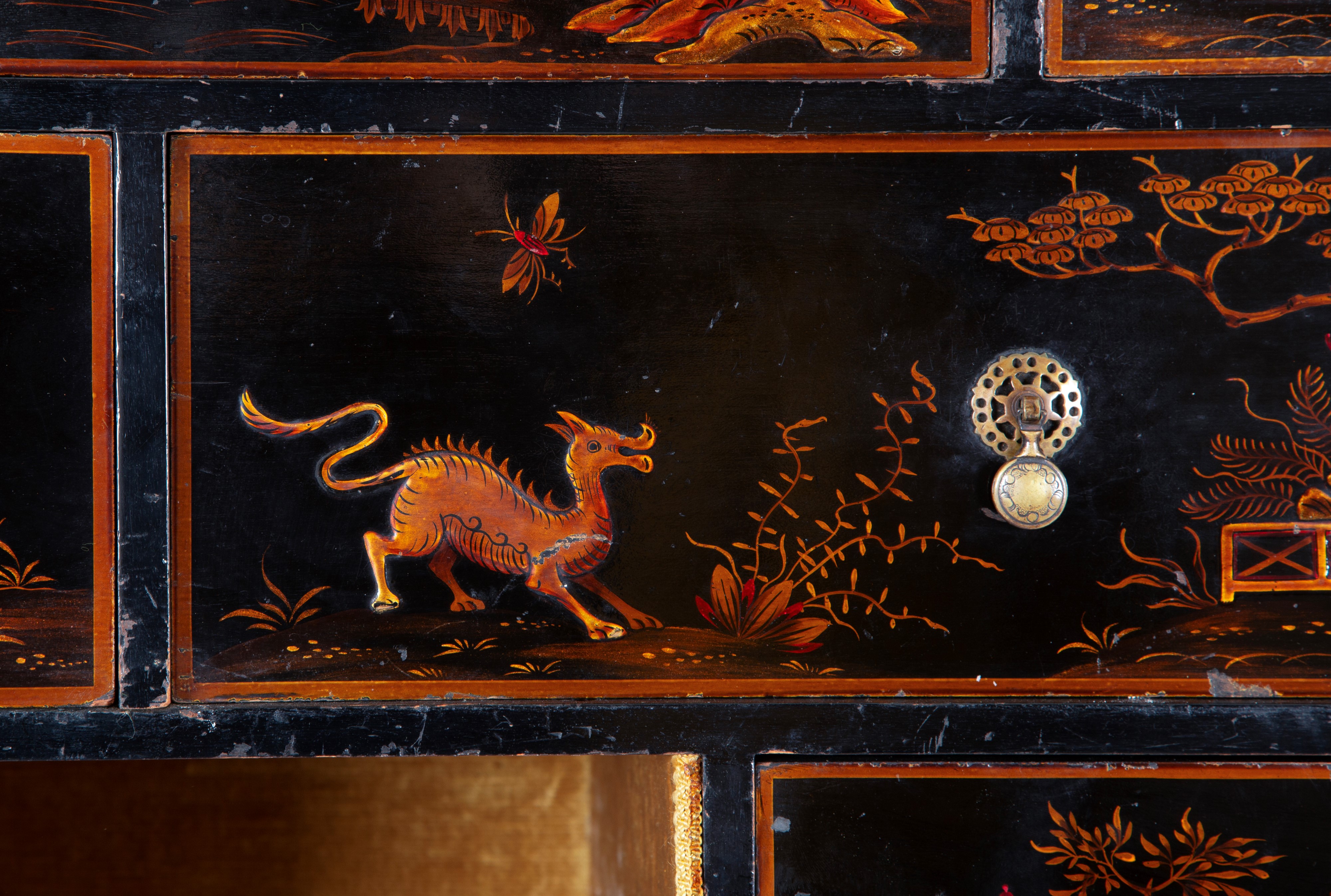 Cabinet in legno e lacca giapponese, XIX secolo