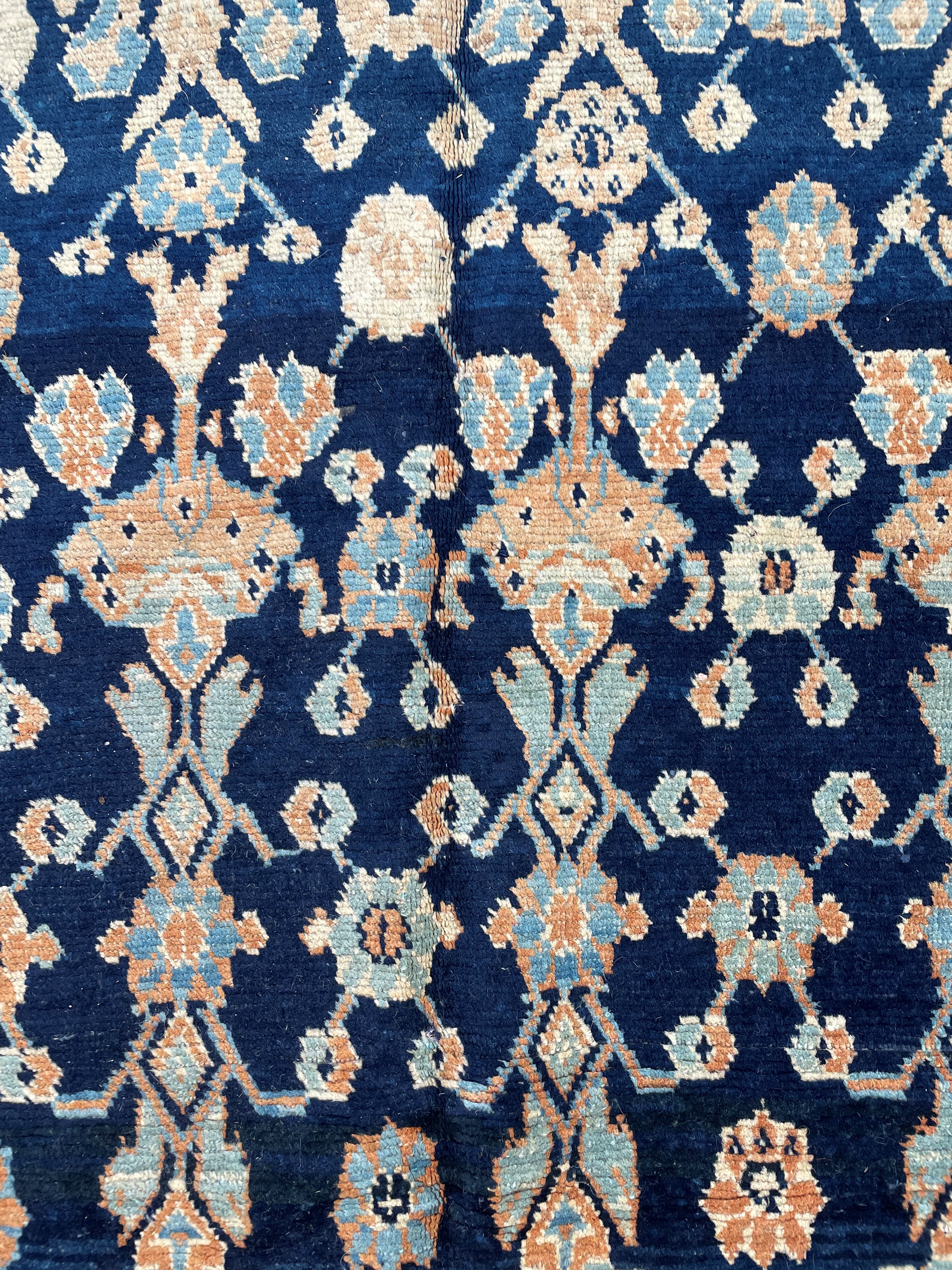Tappeto Bakshaiesh, Persia Nord Est, metà XIX secolo, 320x230 cm