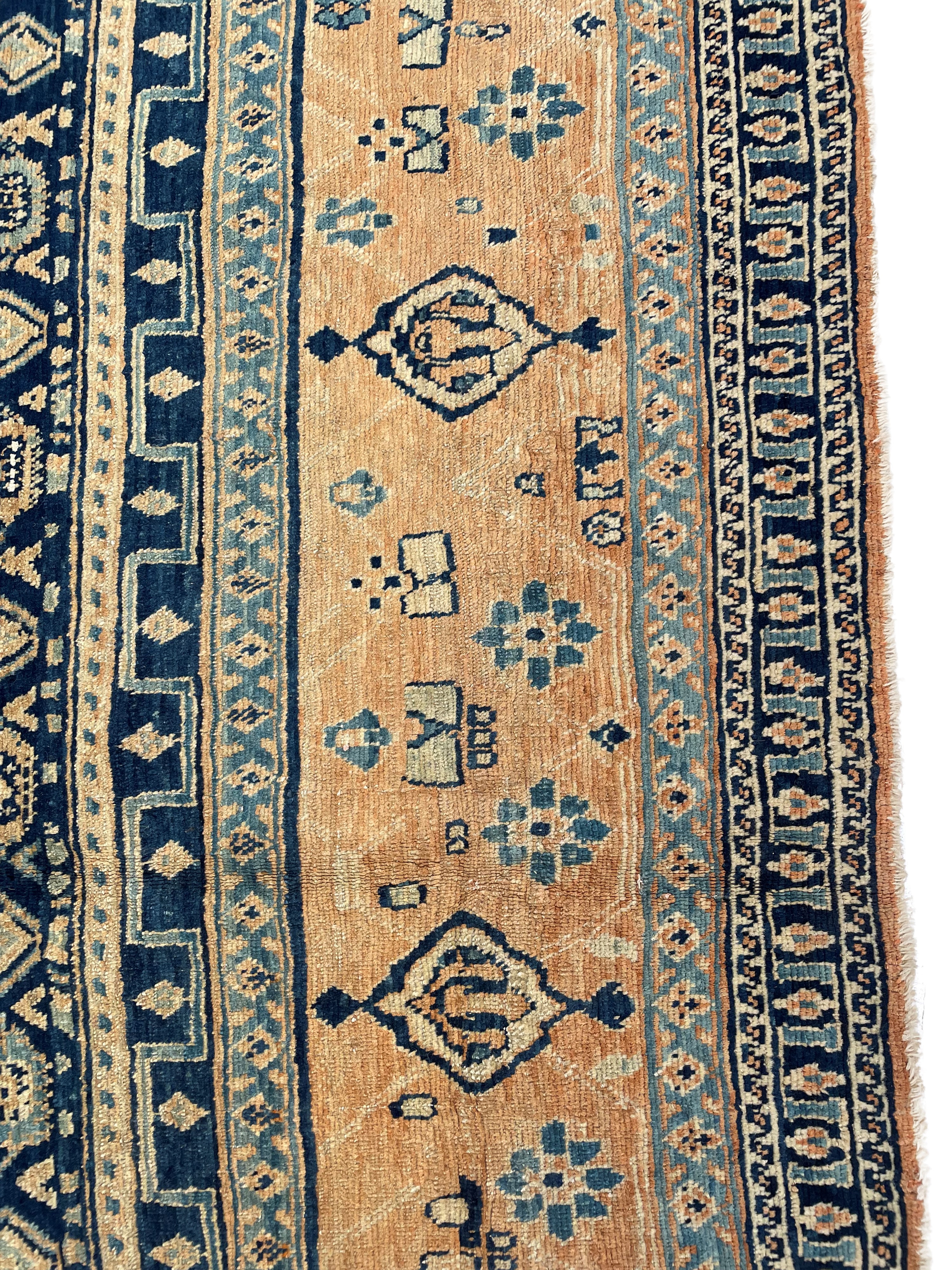 Tappeto Bakshaiesh, Persia Nord Est, metà XIX secolo, 320x230 cm