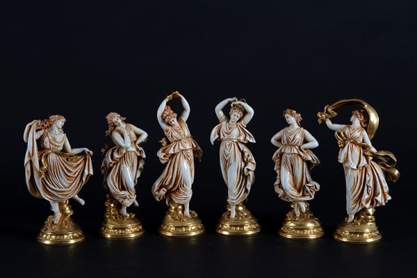 Sei statuine "DANZATRICI". CAPODIMONTE