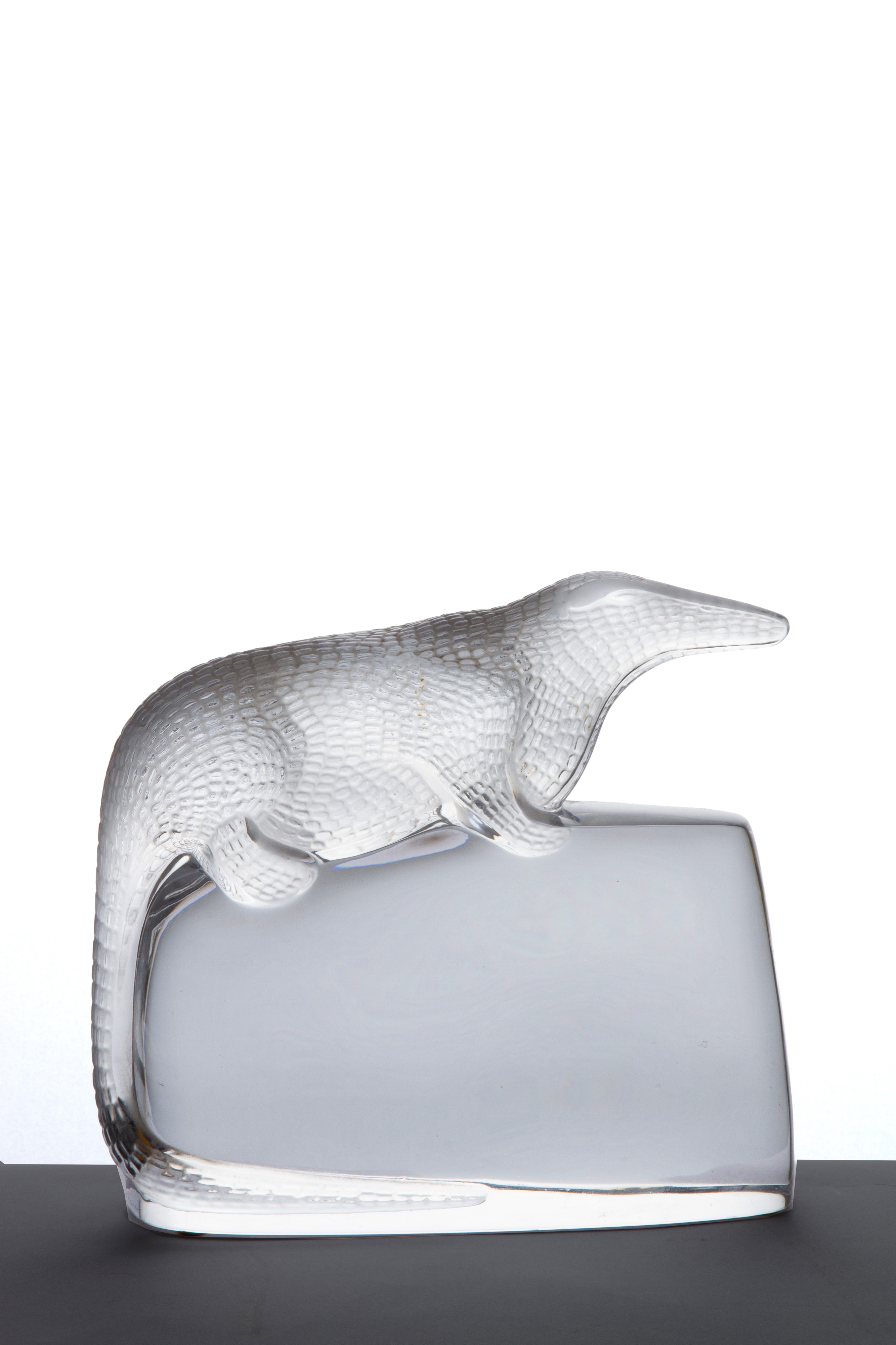LALIQUE, Coppia di fermalibri a forma di pangolini in cristallo
