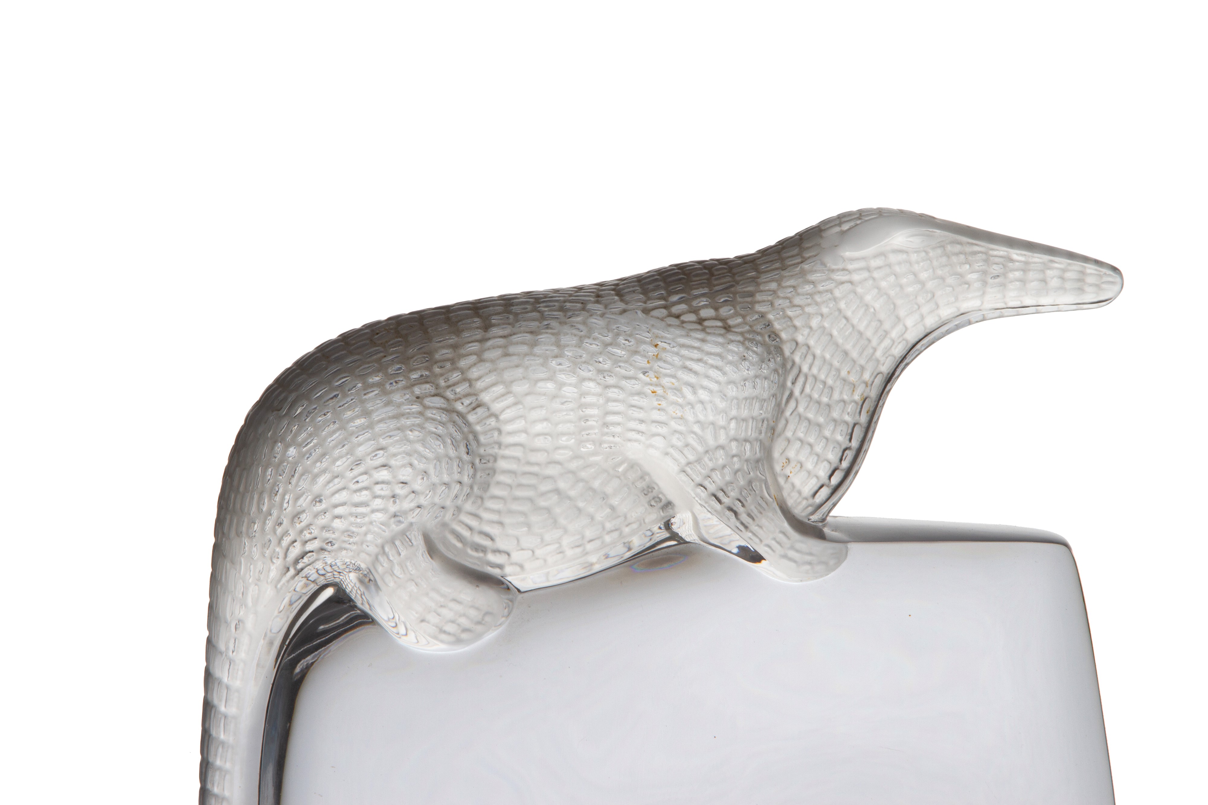 LALIQUE, Coppia di fermalibri a forma di pangolini in cristallo