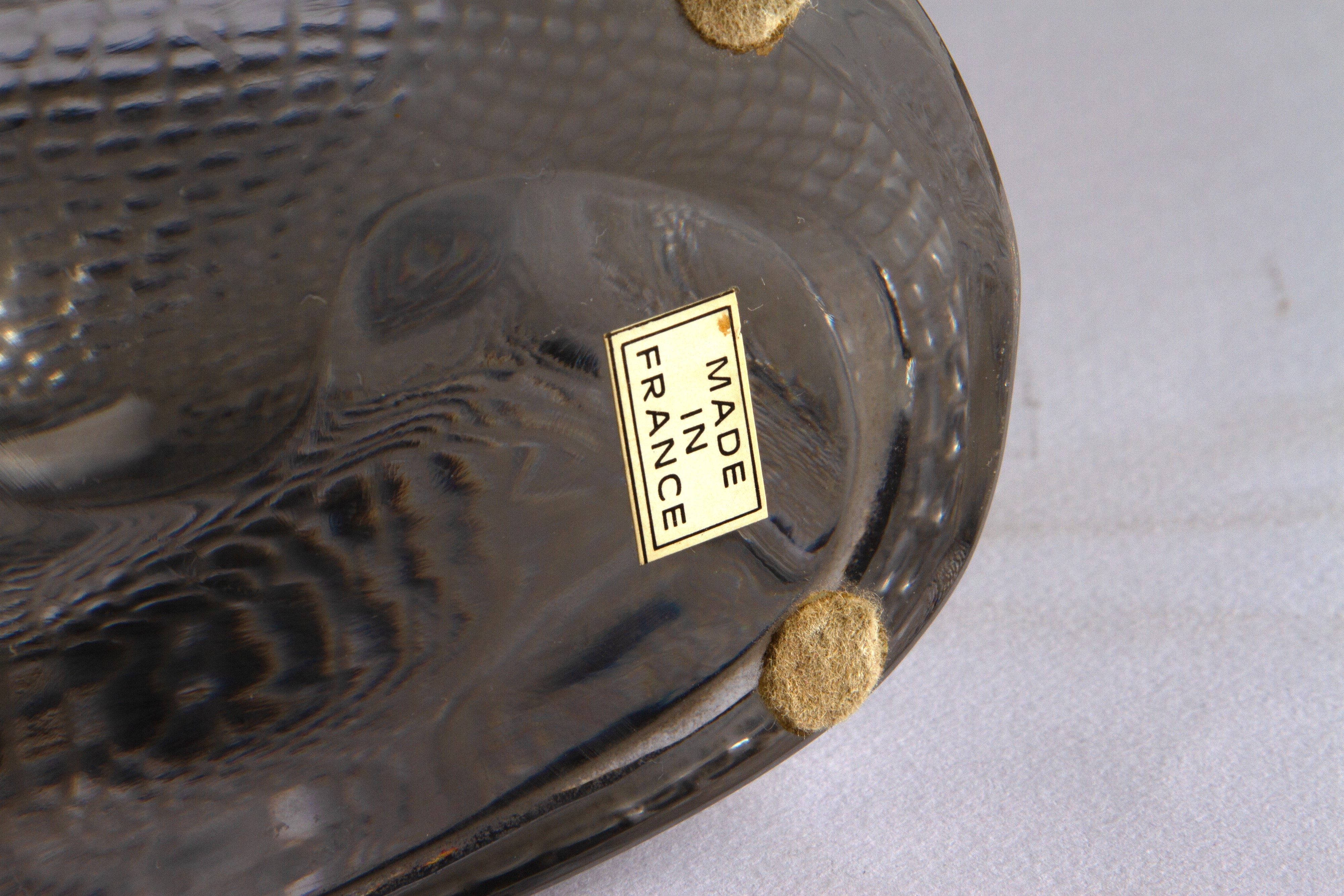 LALIQUE, Coppia di fermalibri a forma di pangolini in cristallo