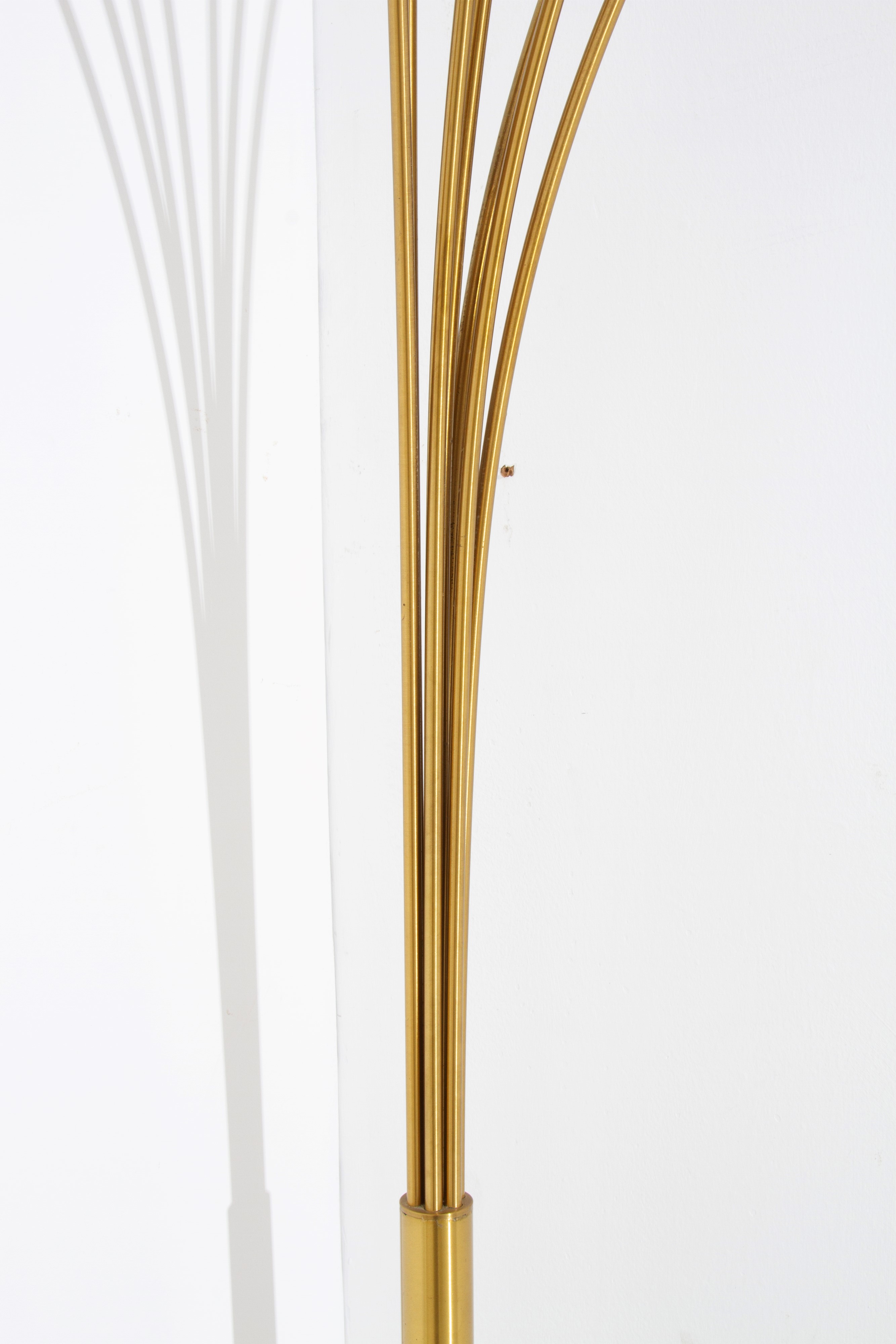 Goffredo Reggiani - Lampada da terra ad arco in ottone con sette luci