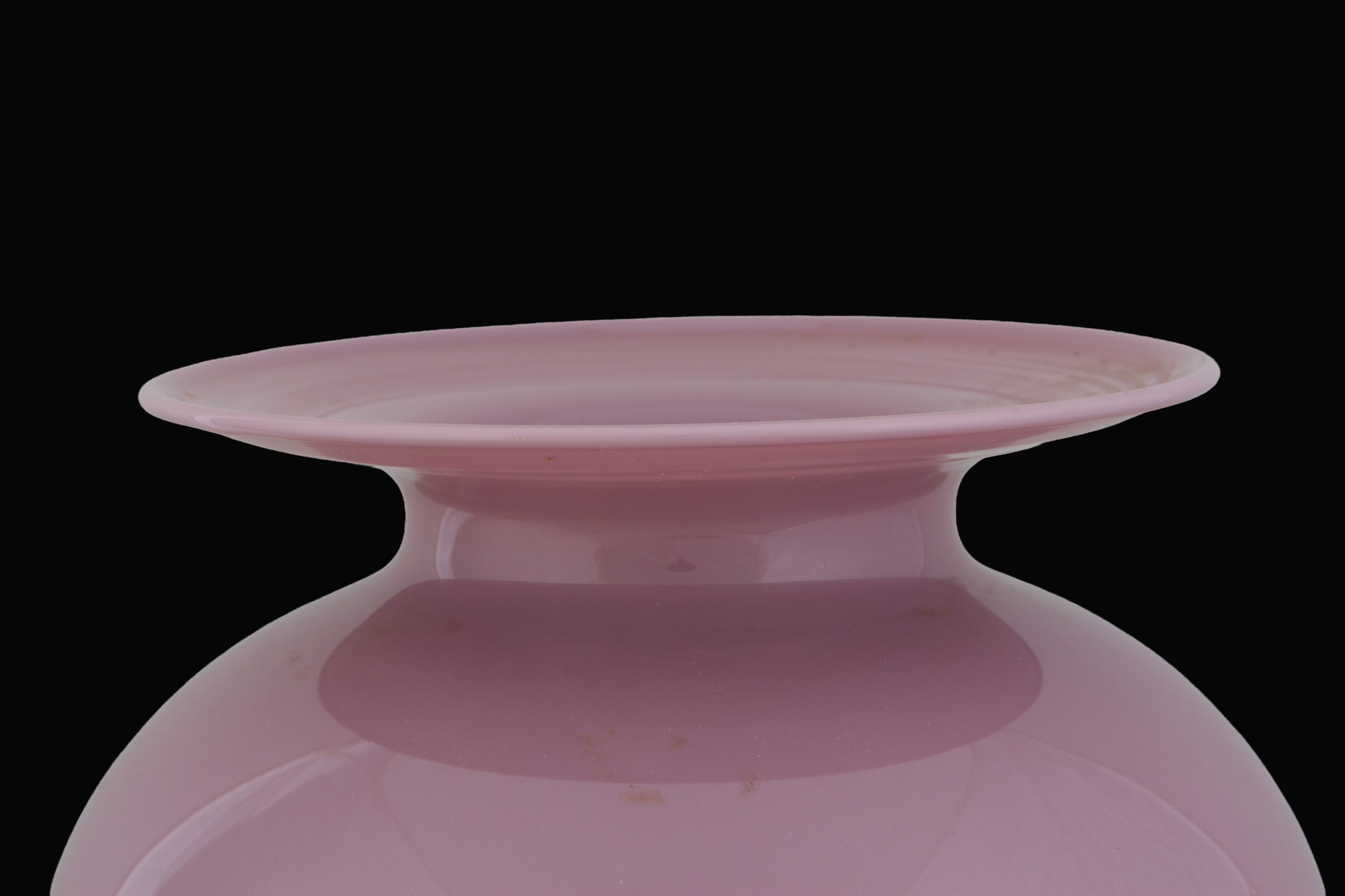 AV MAZZEGA, Vaso in vetro di Murano malva