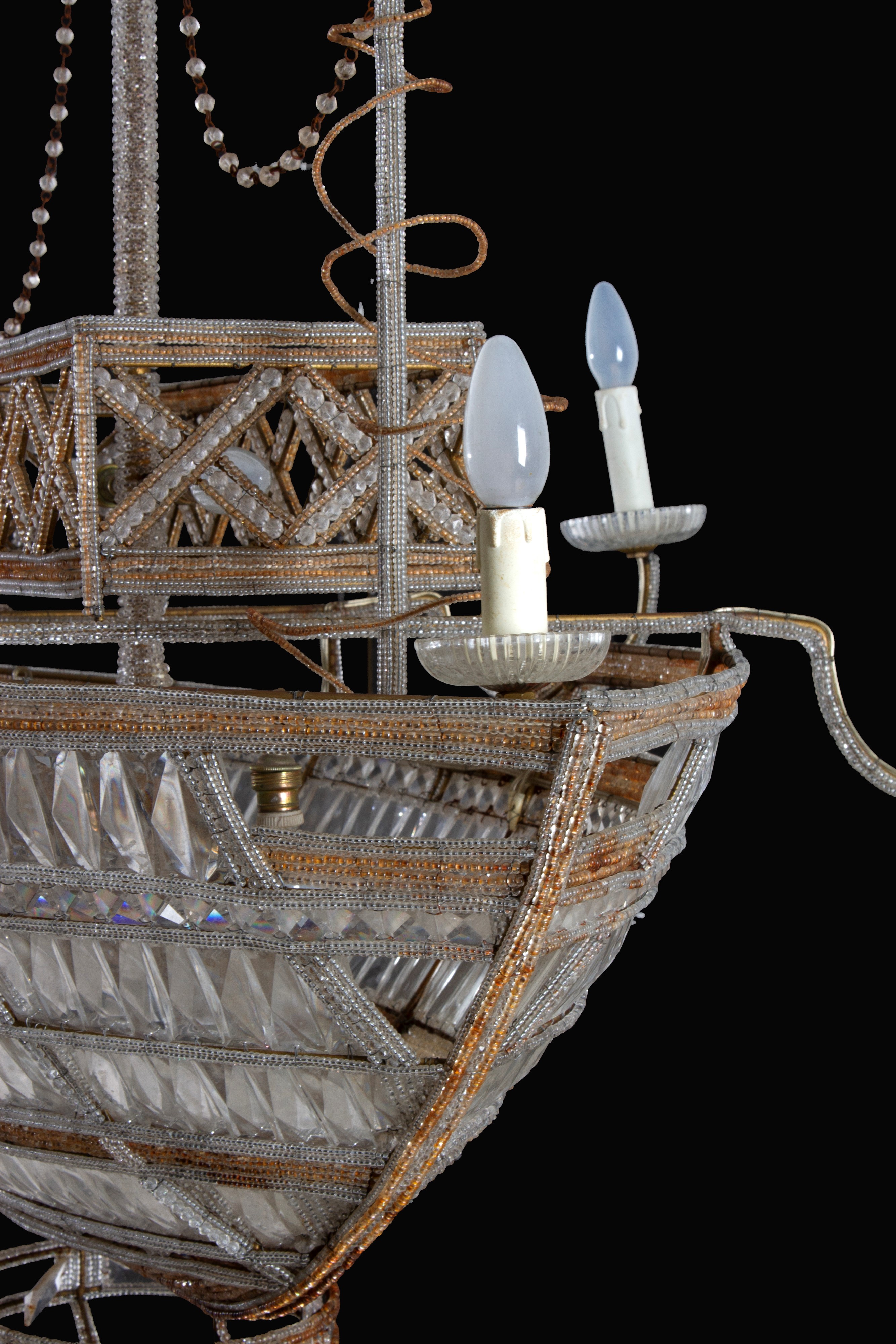Lampadario a dieci luci, forma di barca, ottone e vetro di Murano