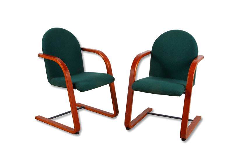 Coppia di poltrone, legno con rivestimento in stoffa verde, anni '80-'90