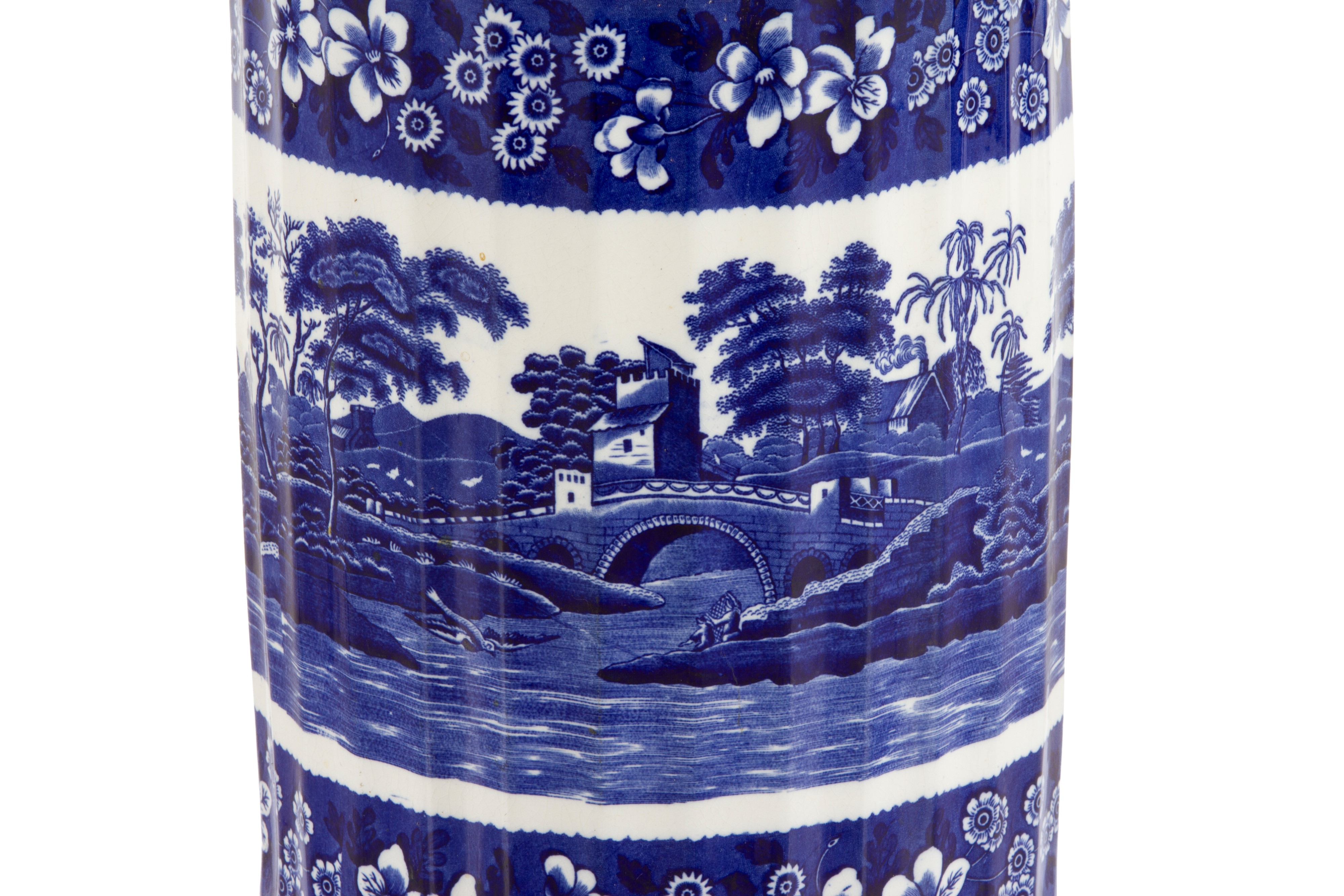 Colonna in ceramica dipinta, Copeland Spode's Tower, XX secolo