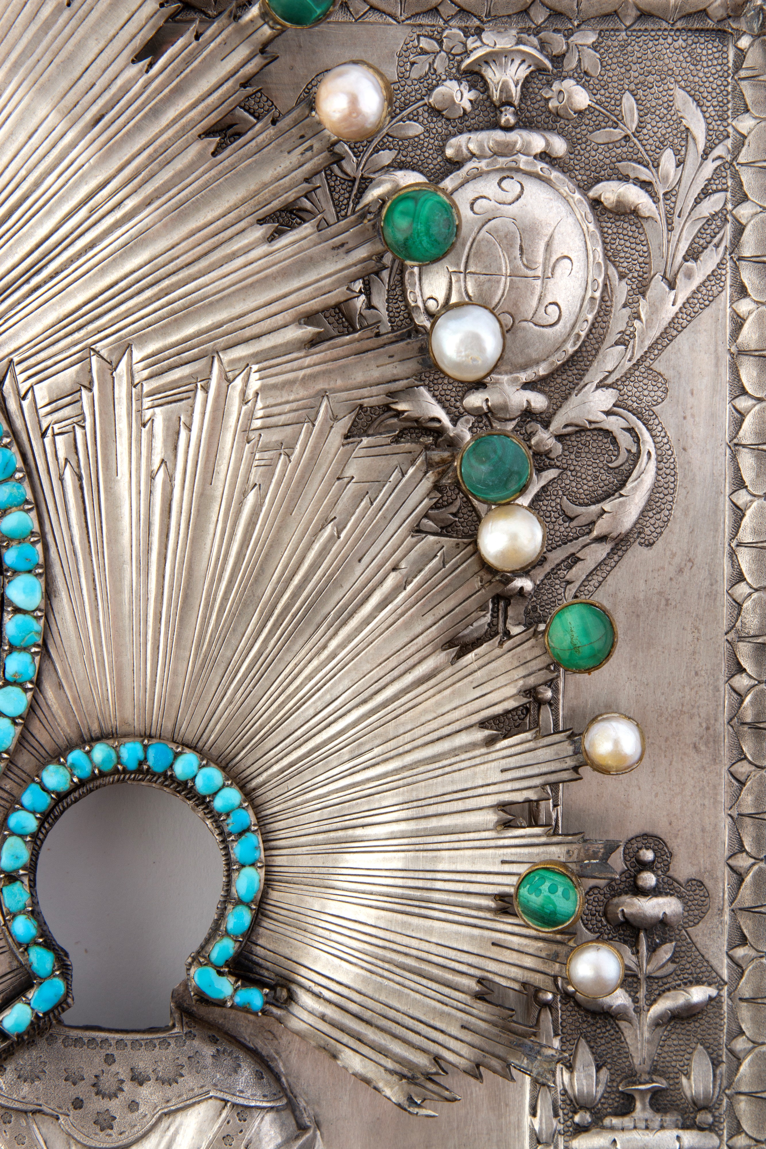 Riza in argento con pietre dure