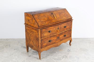 Ribalta mossa, legno di ulivo, Emilia, XVIII secolo