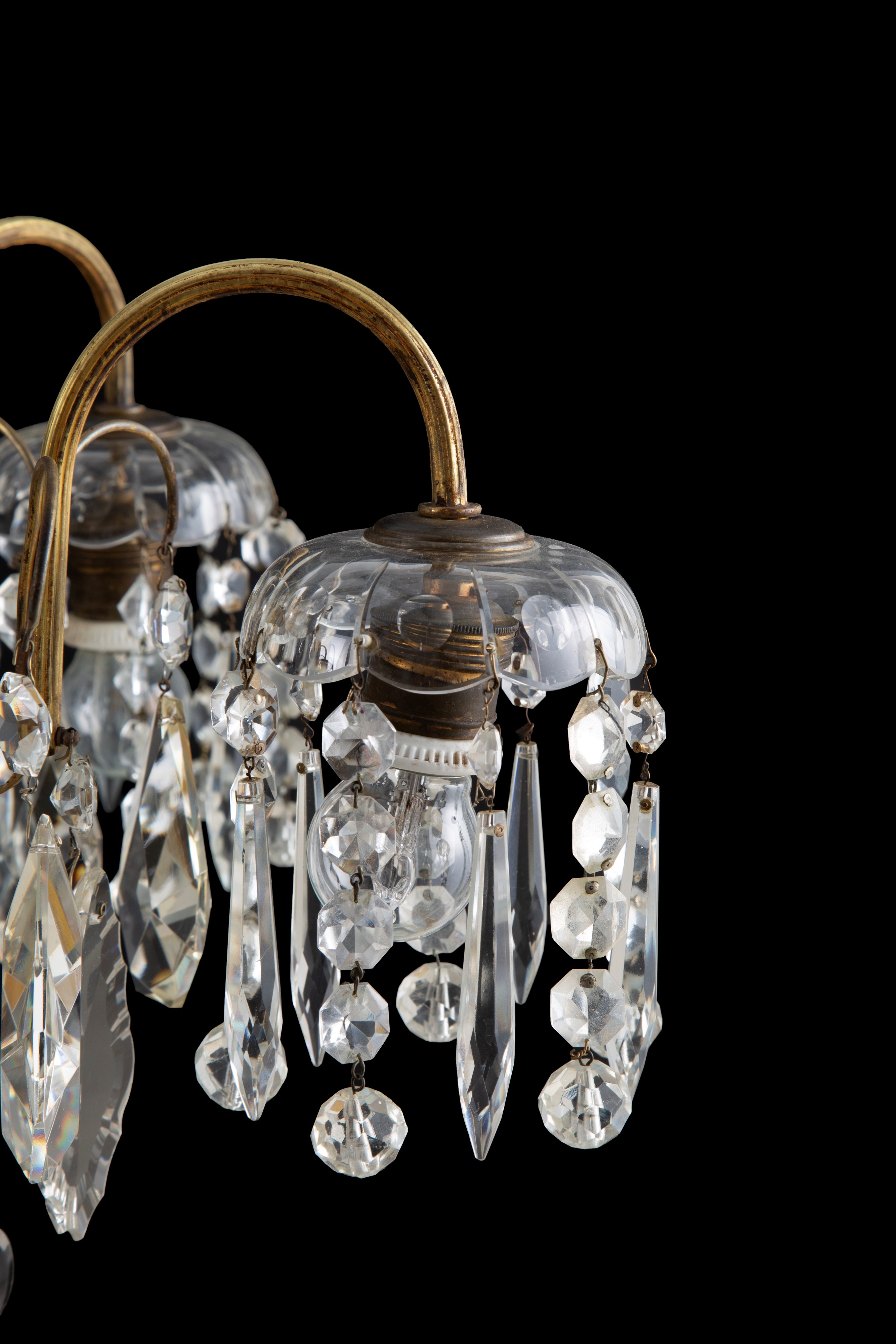 Lampadario sette luci in bronzo e vetro, XIX secolo