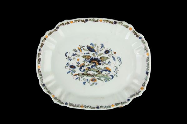 Vassoietto con decori floreali