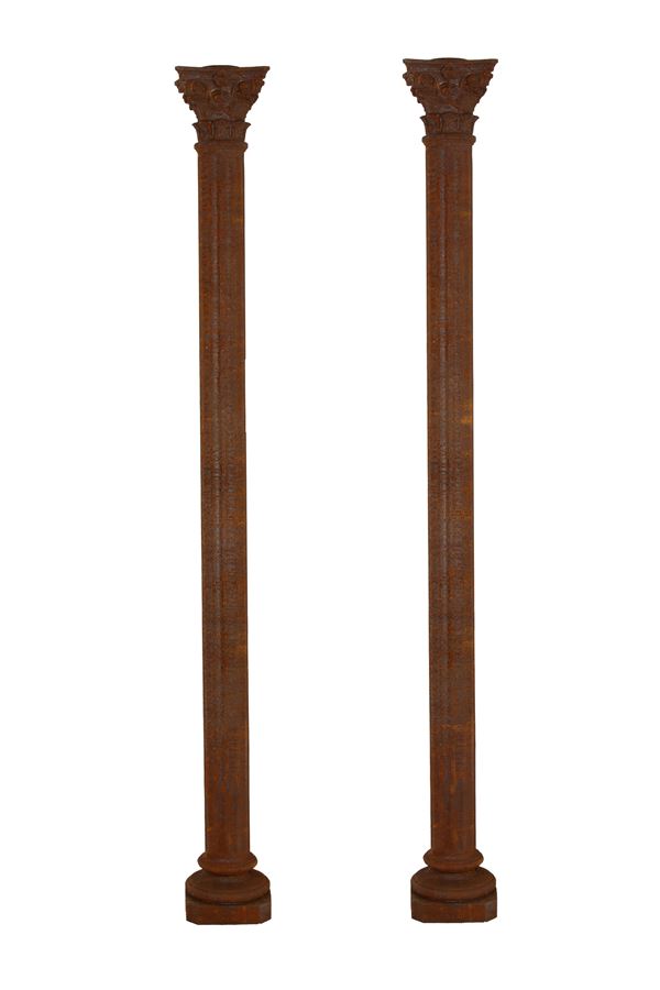 Pair of cast iron columns
