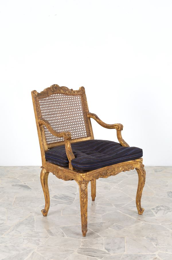 Poltrona in legno