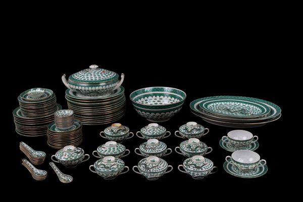 Servizio in porcellana con draghi